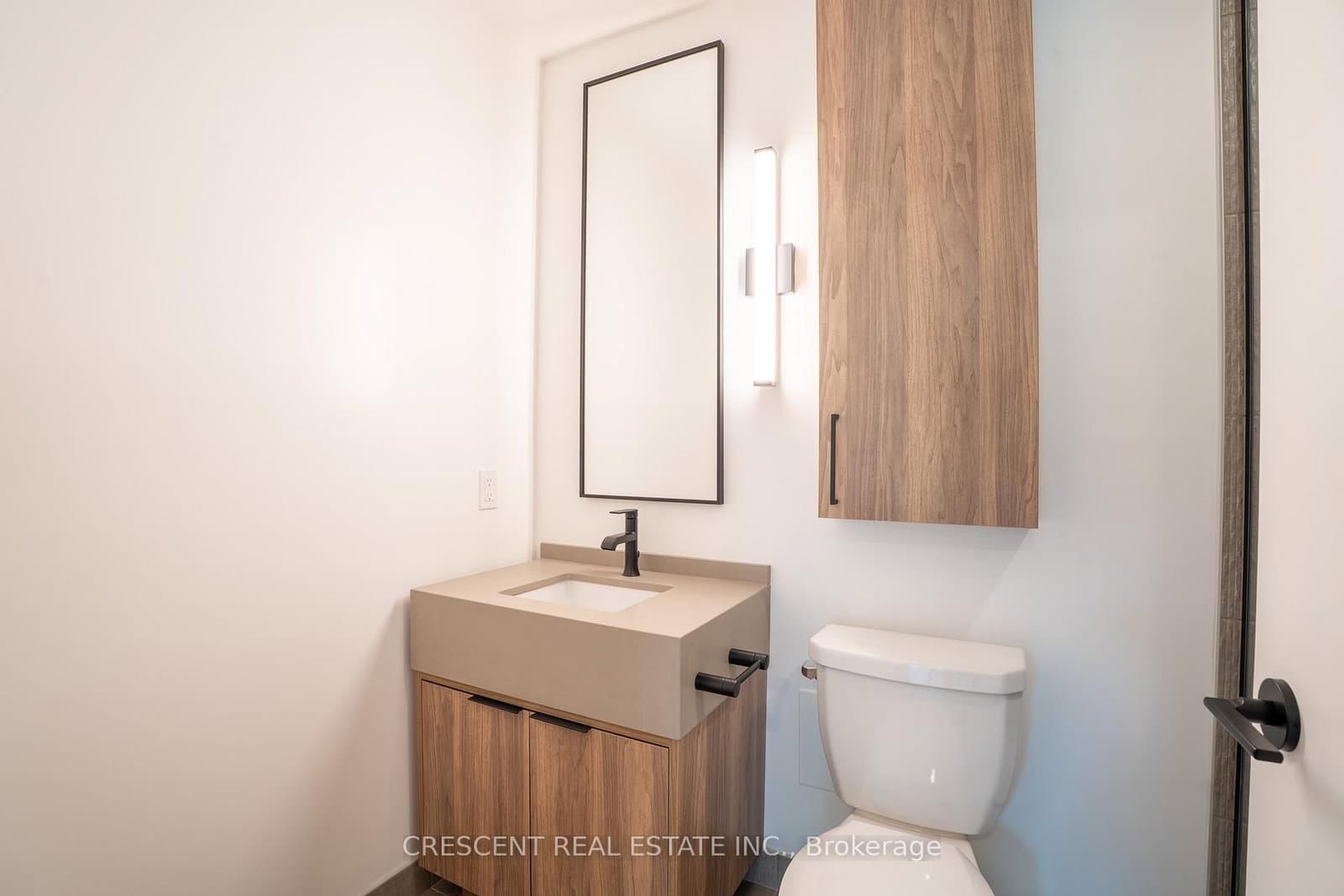 91 Montclair Avenue, Unit 201 thumbnail 7