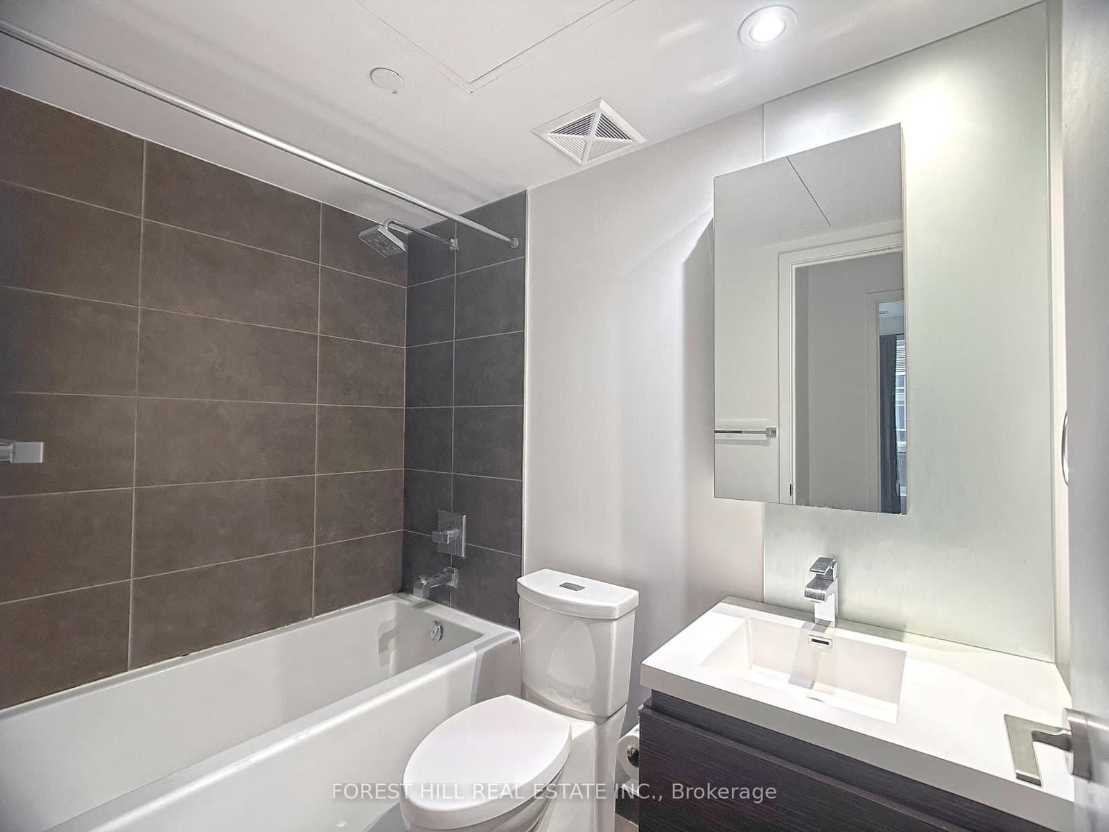 1030 King Street W, Unit Ph15 thumbnail 12