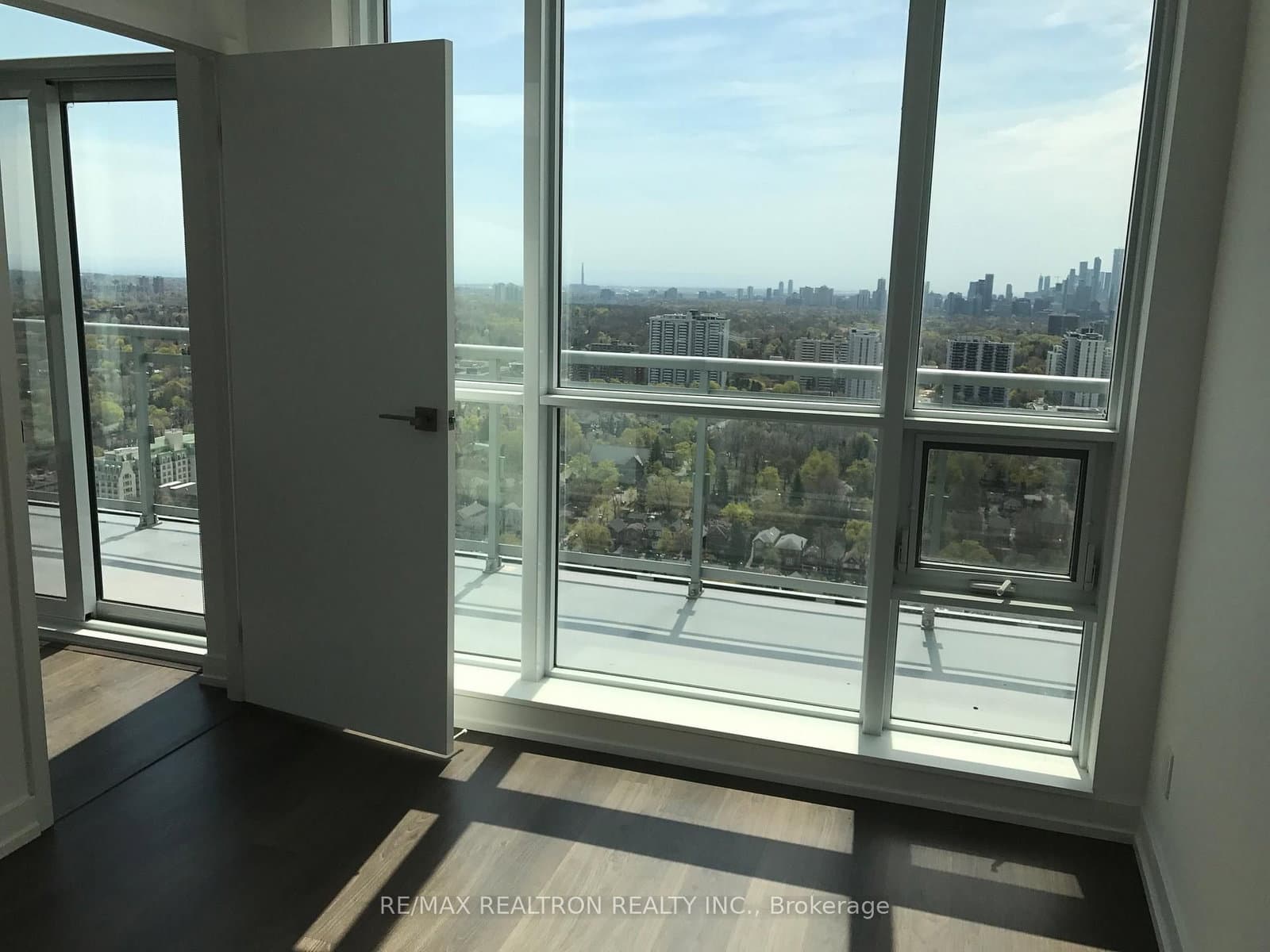98 Lillian Street, Unit Ph 3316 thumbnail 28