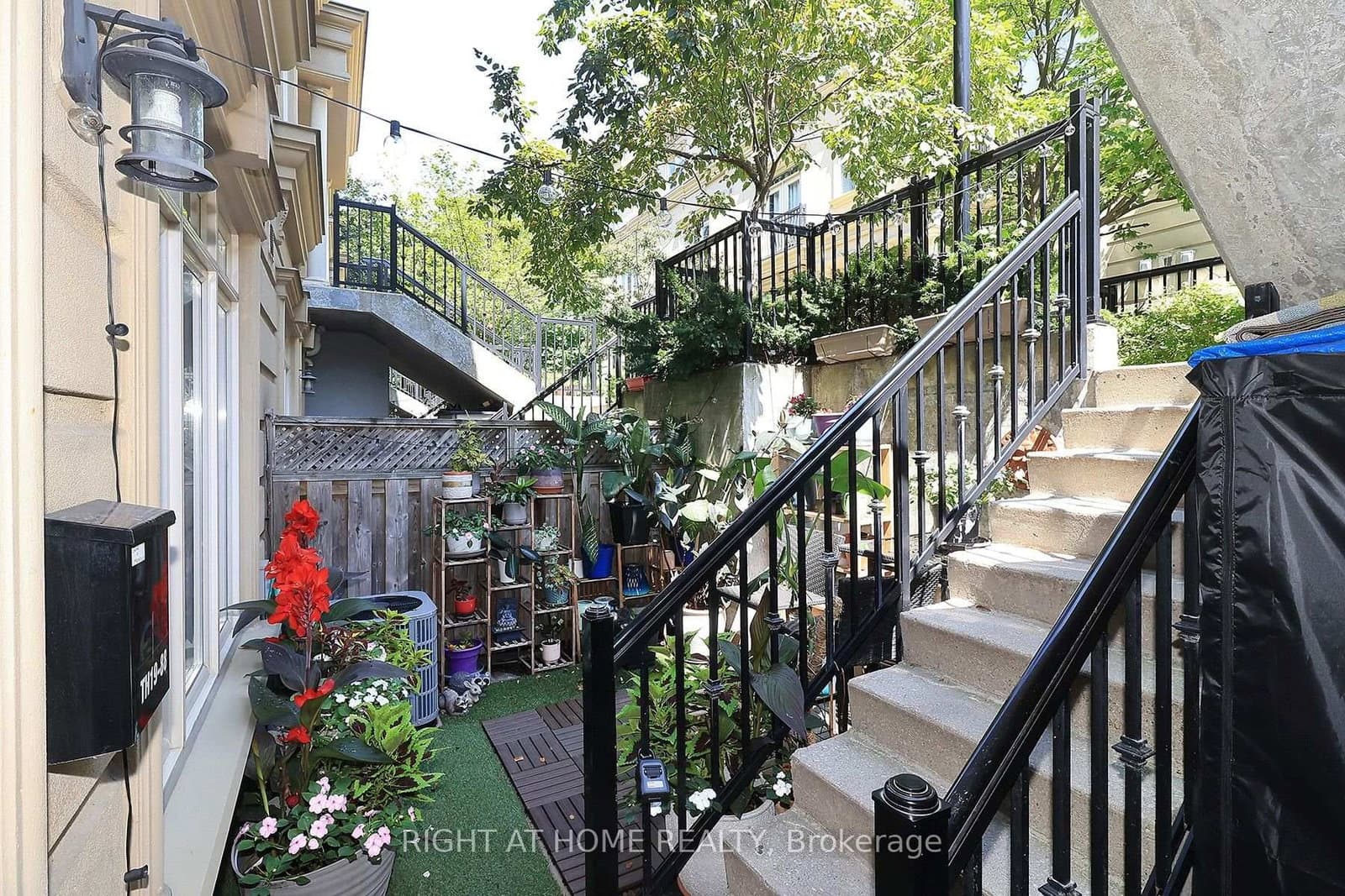 88 Carr Street, Unit 19 thumbnail 7