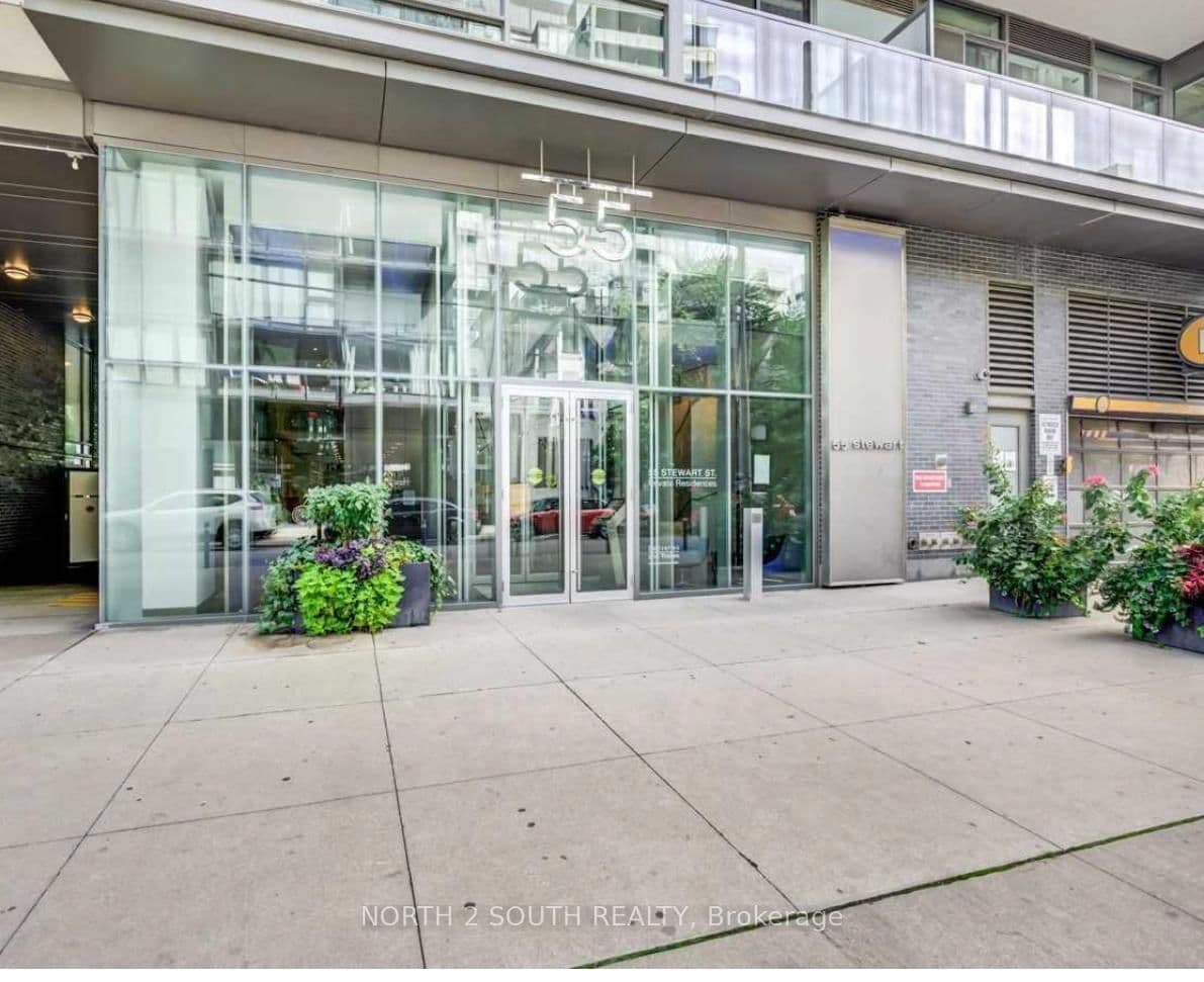 55 Stewart Street, Unit 524 thumbnail 2