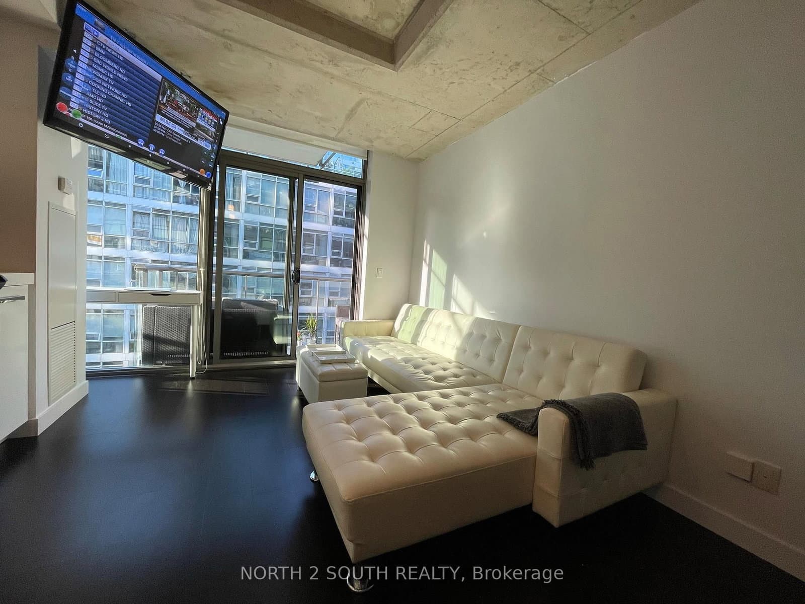 55 Stewart Street, Unit 524 thumbnail 5