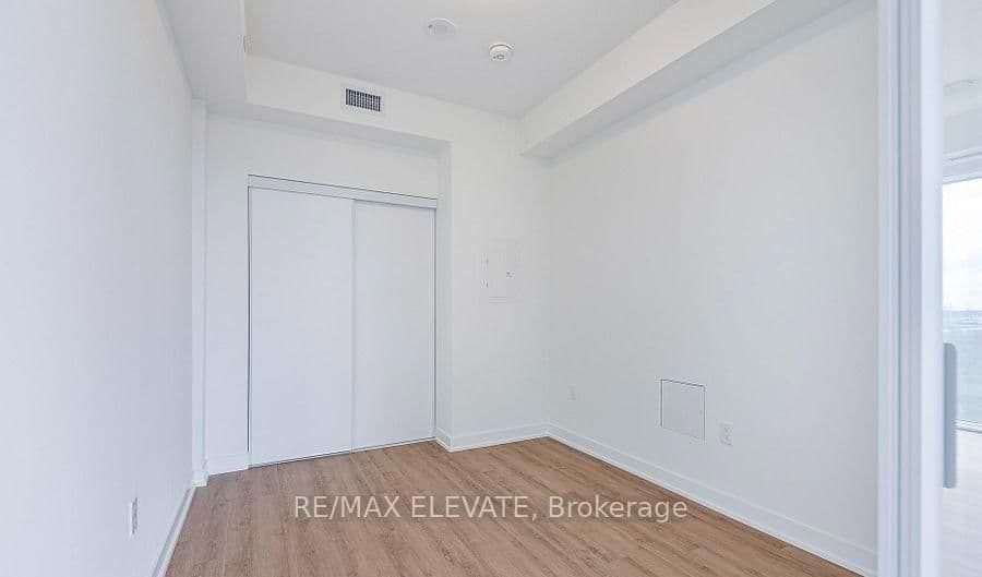 5 Quarrington Lane, Unit 1411 thumbnail 6