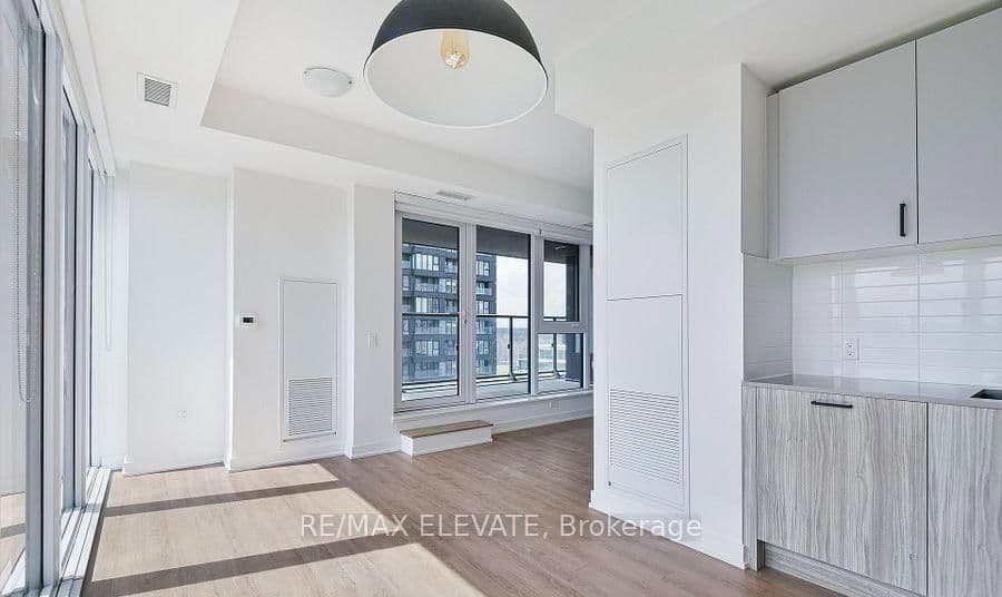 5 Quarrington Lane, Unit 1411 thumbnail 7