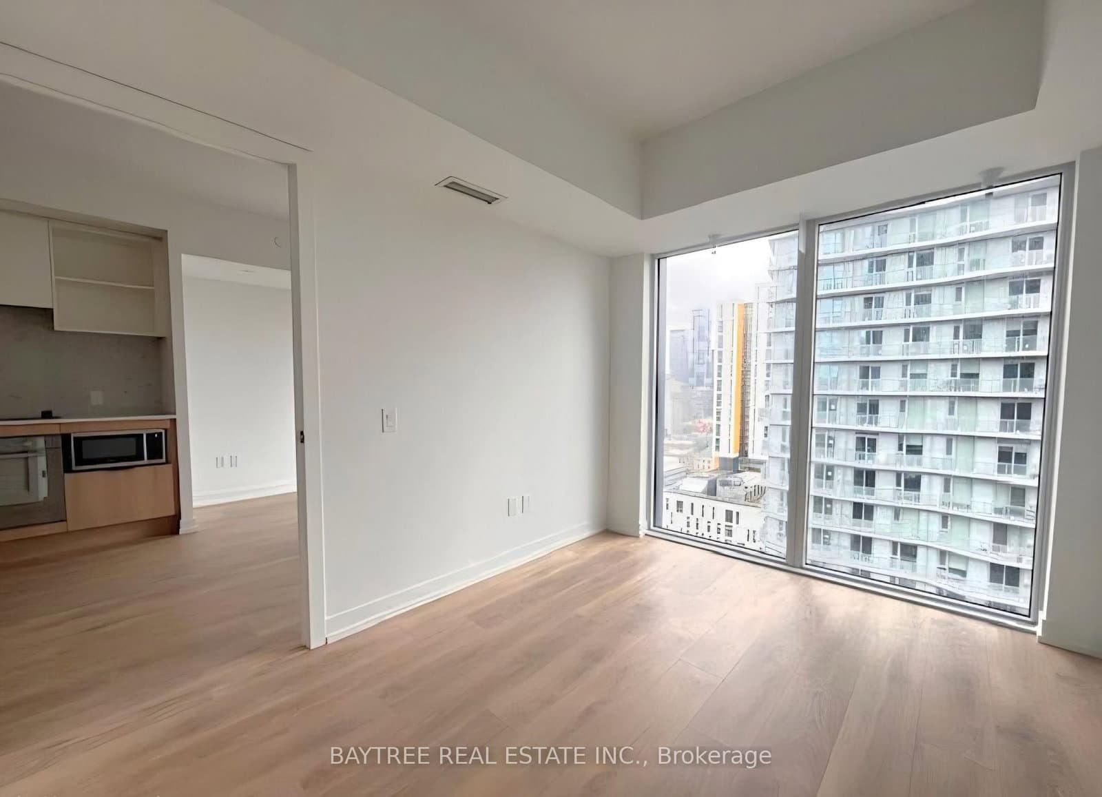 82 Dalhousie Street, Unit 2715 thumbnail 3