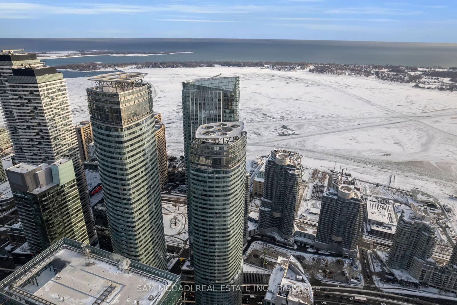12 York Street, Unit 2307 thumbnail 23