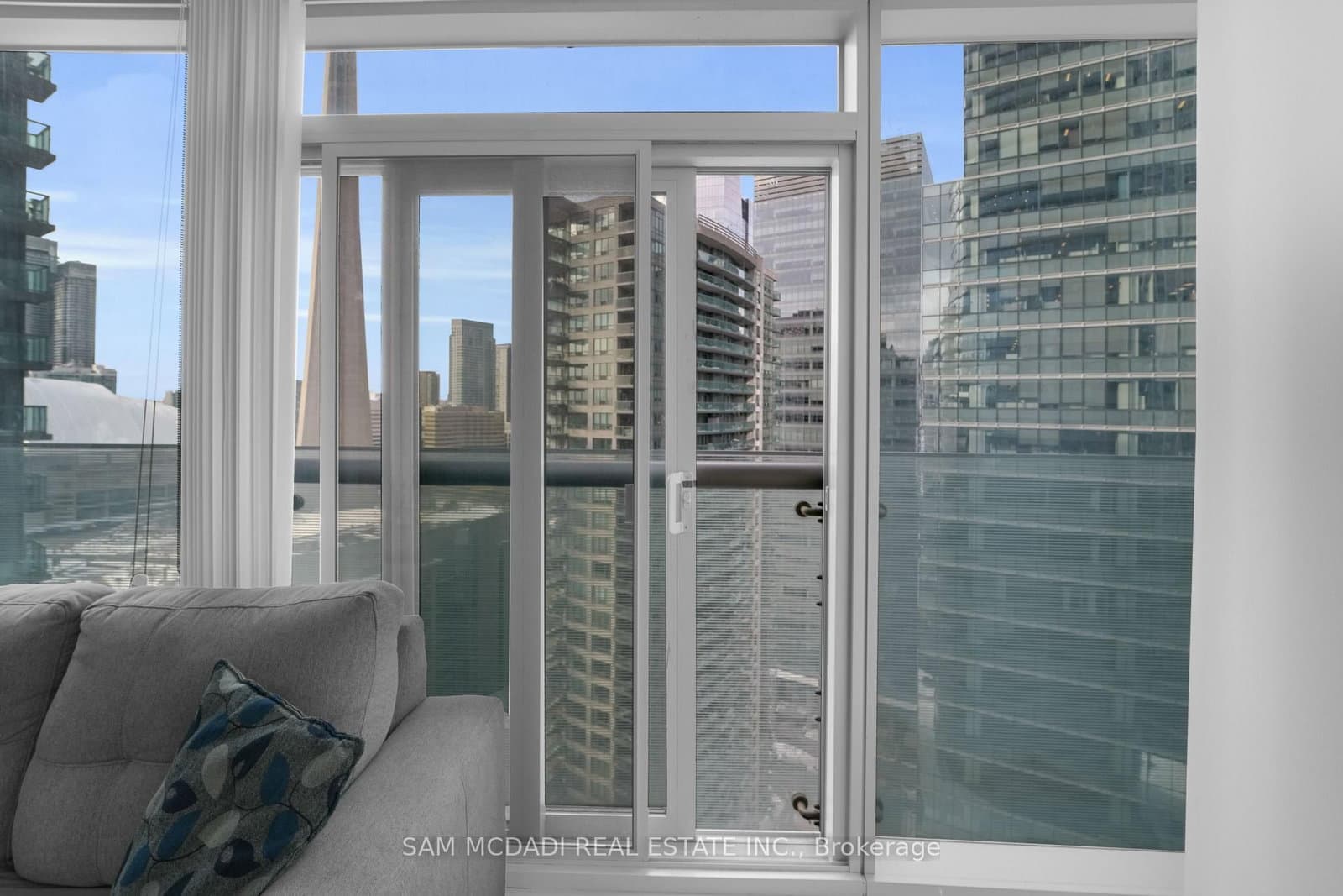 12 York Street, Unit 2307 thumbnail 8