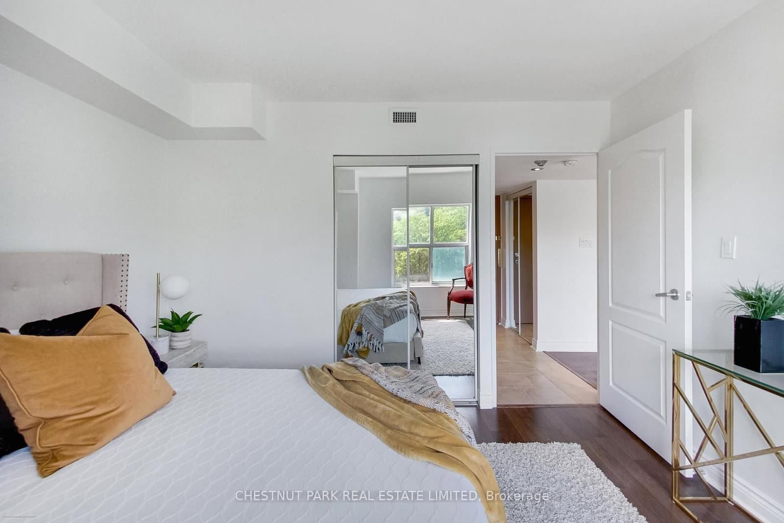 97 Lawton Boulevard, Unit 201 thumbnail 10