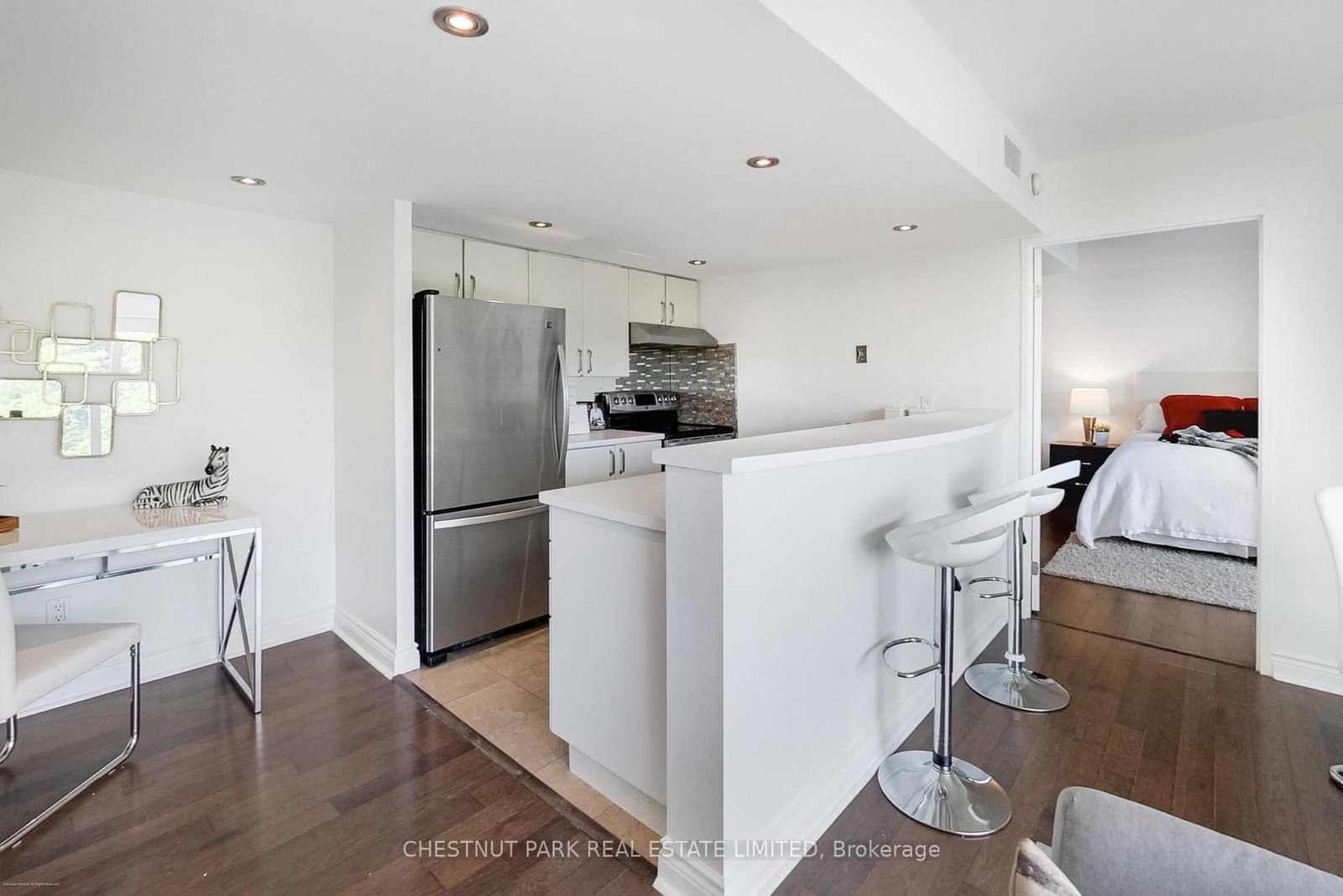 97 Lawton Boulevard, Unit 201 thumbnail 19