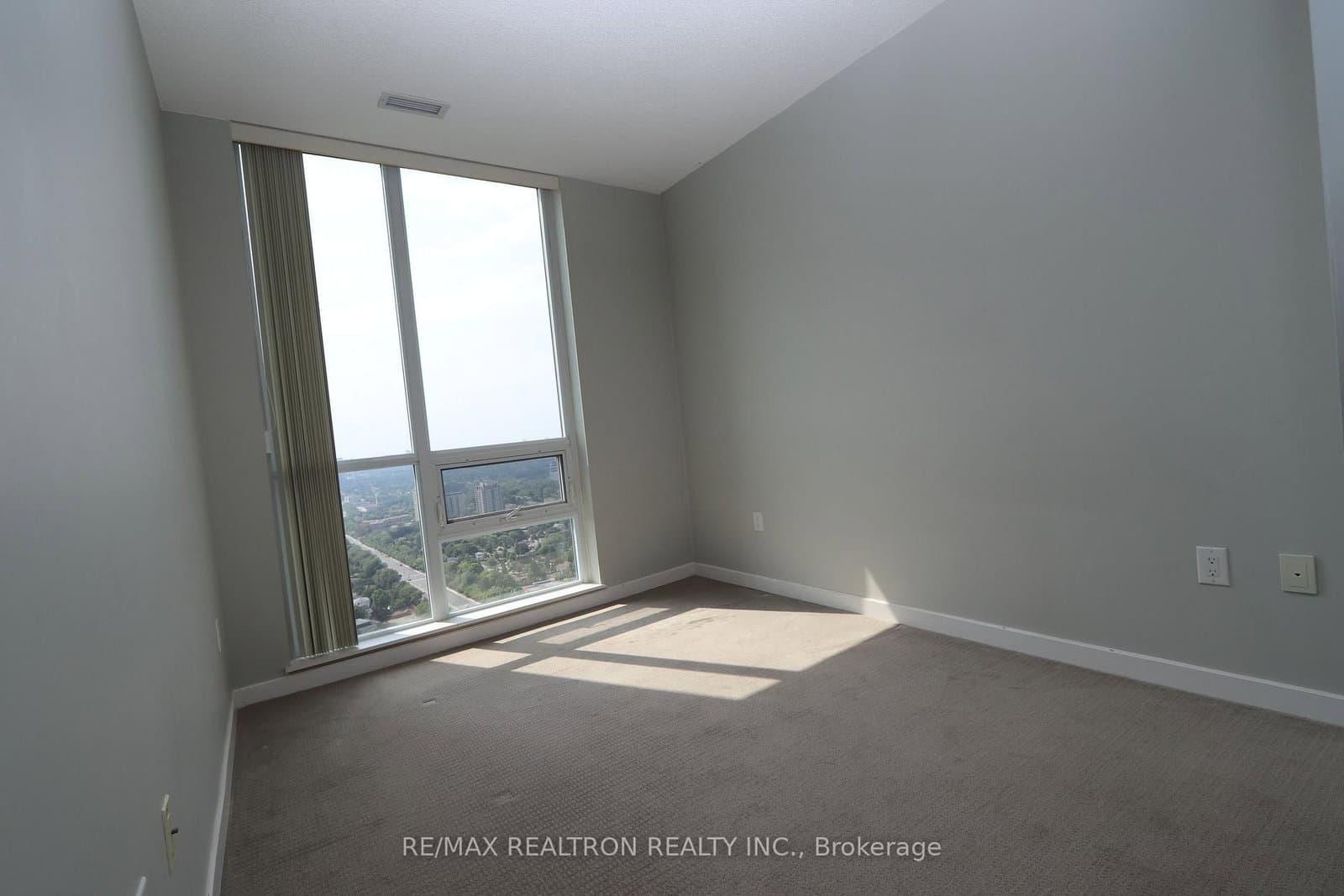 66 Forest Manor Road, Unit 2601 thumbnail 13