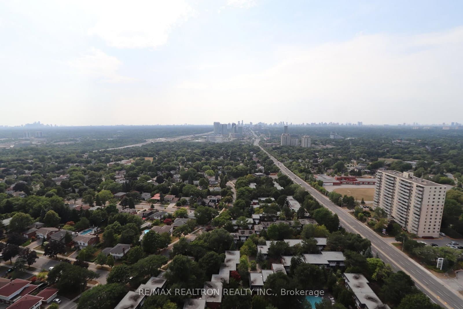 66 Forest Manor Road, Unit 2601 thumbnail 21