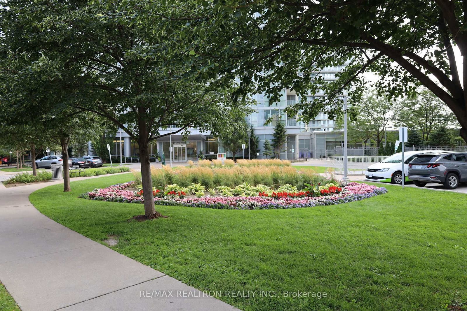 66 Forest Manor Road, Unit 2601 thumbnail 24