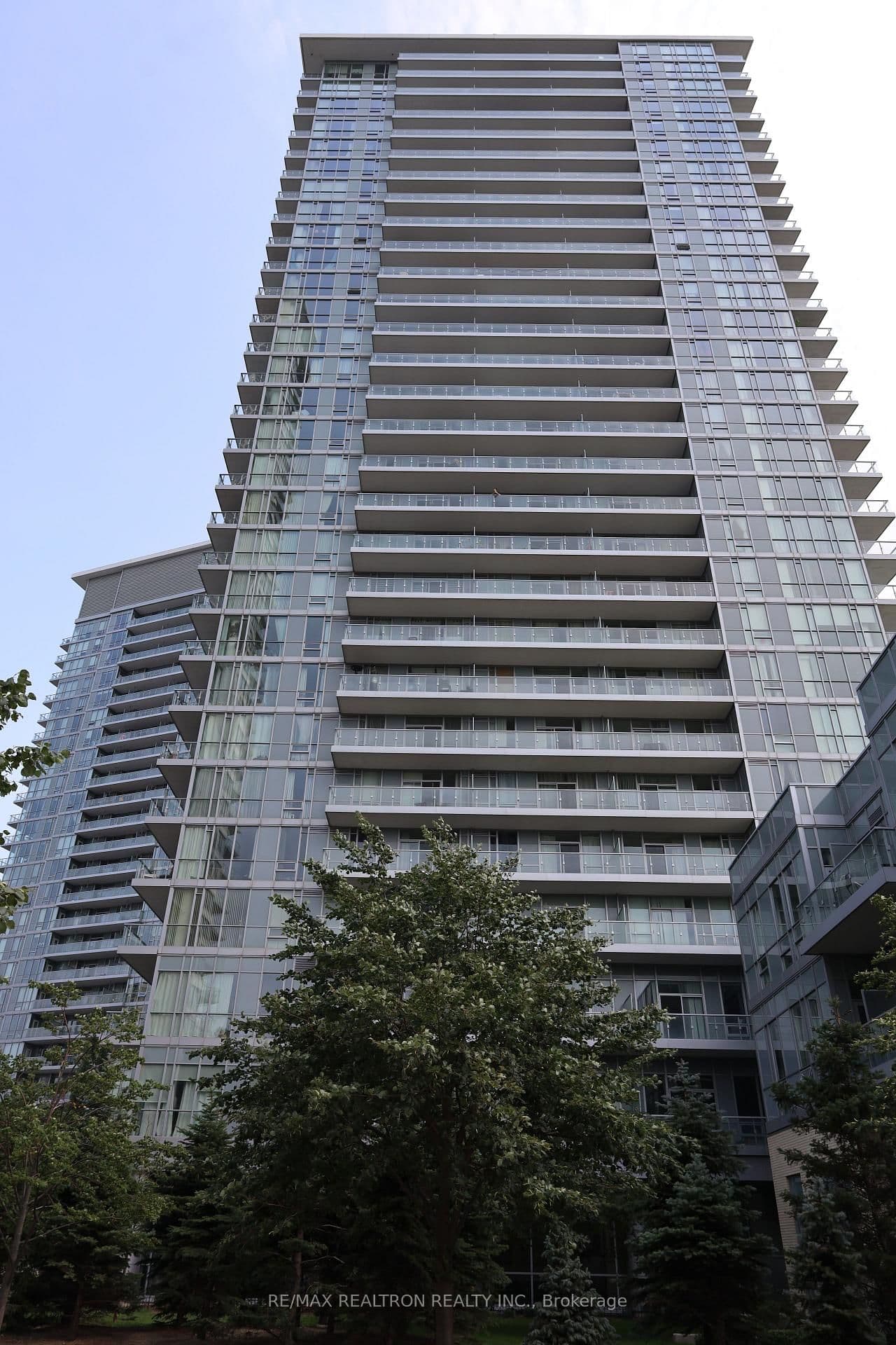 66 Forest Manor Road, Unit 2601 thumbnail 3