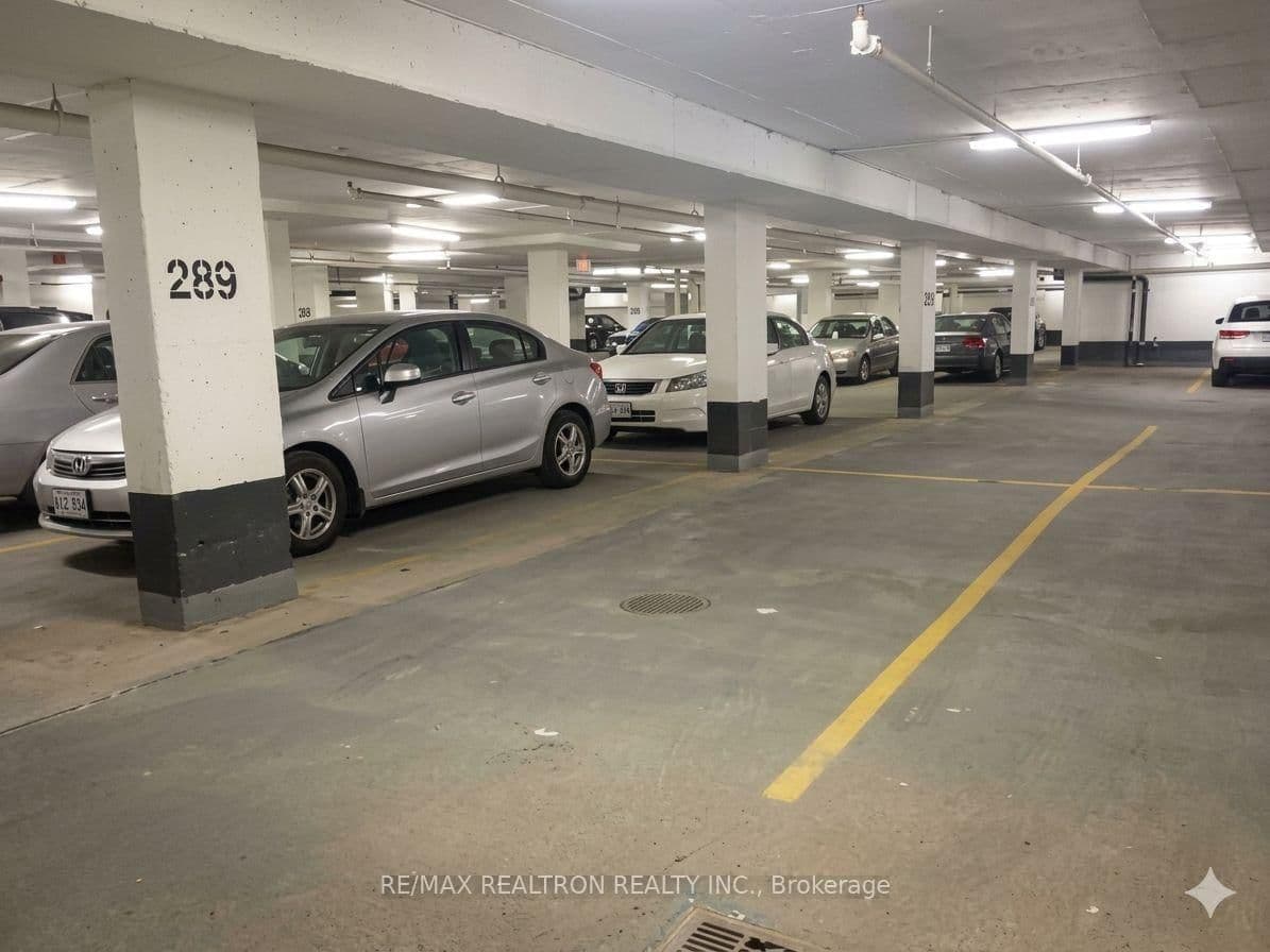66 Forest Manor Road, Unit 2601 thumbnail 31