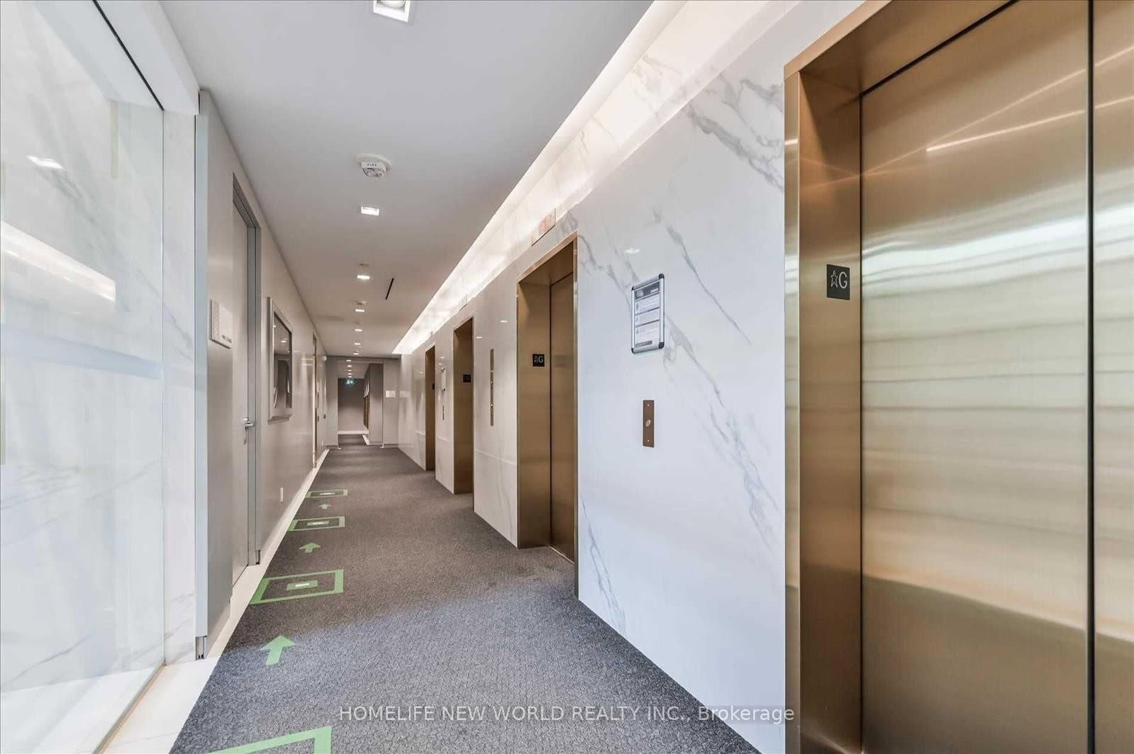 85 Wood Street, Unit 1812 thumbnail 4