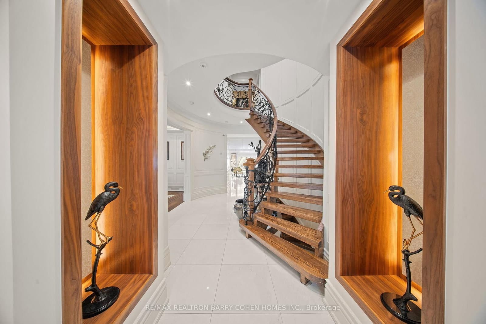 18 Brookfield Road thumbnail 4