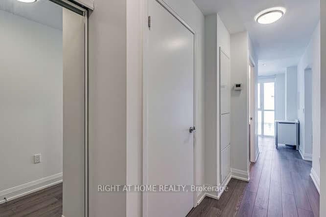 77 Mutual Street, Unit 321 thumbnail 11