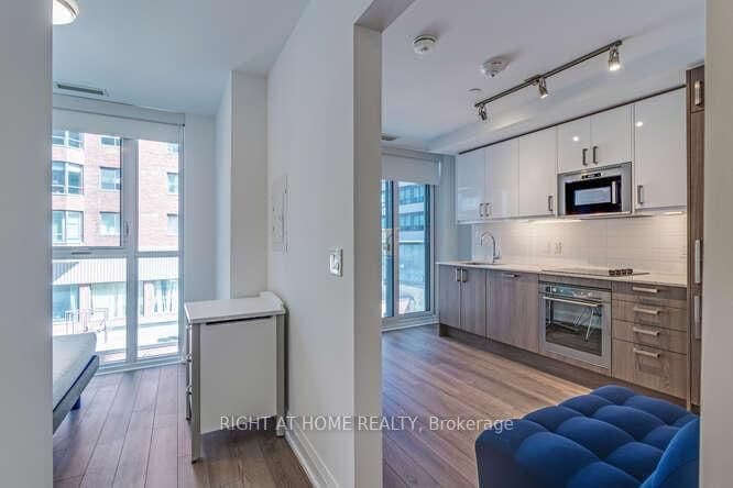 77 Mutual Street, Unit 321 thumbnail 16