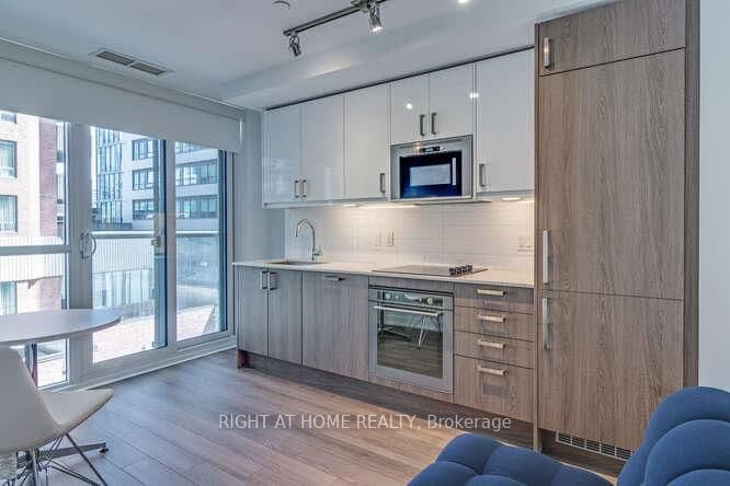 77 Mutual Street, Unit 321 thumbnail 19