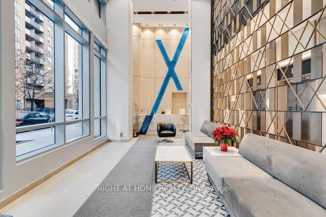 77 Mutual Street, Unit 321 thumbnail 5
