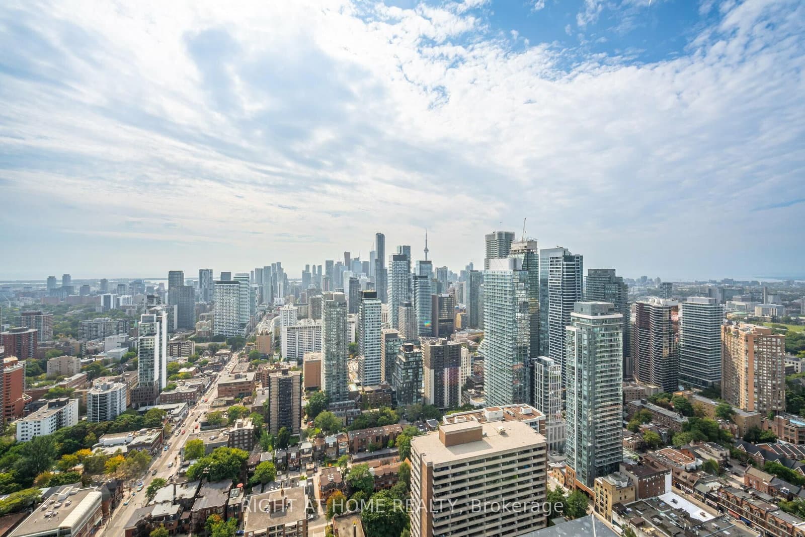 55 Charles Street E, Unit 4403 thumbnail 35