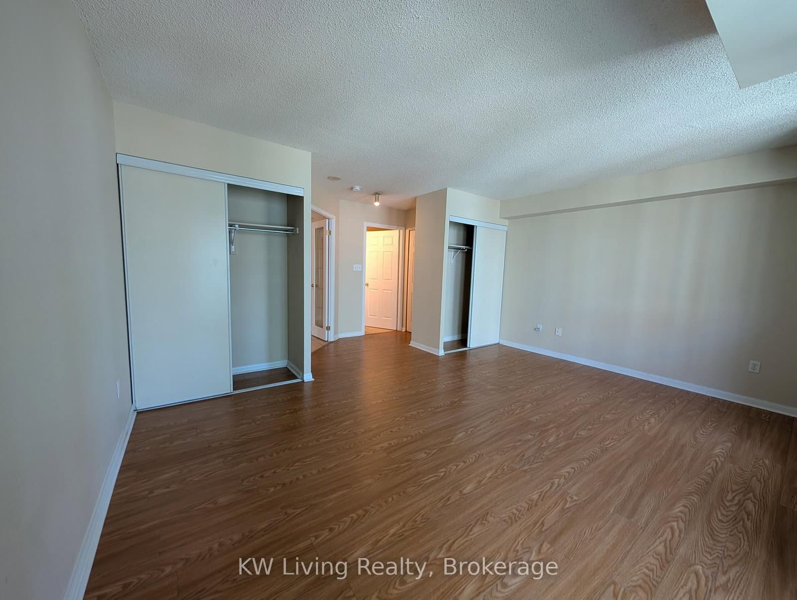 23 Lorraine Drive, Unit 1102 thumbnail 13
