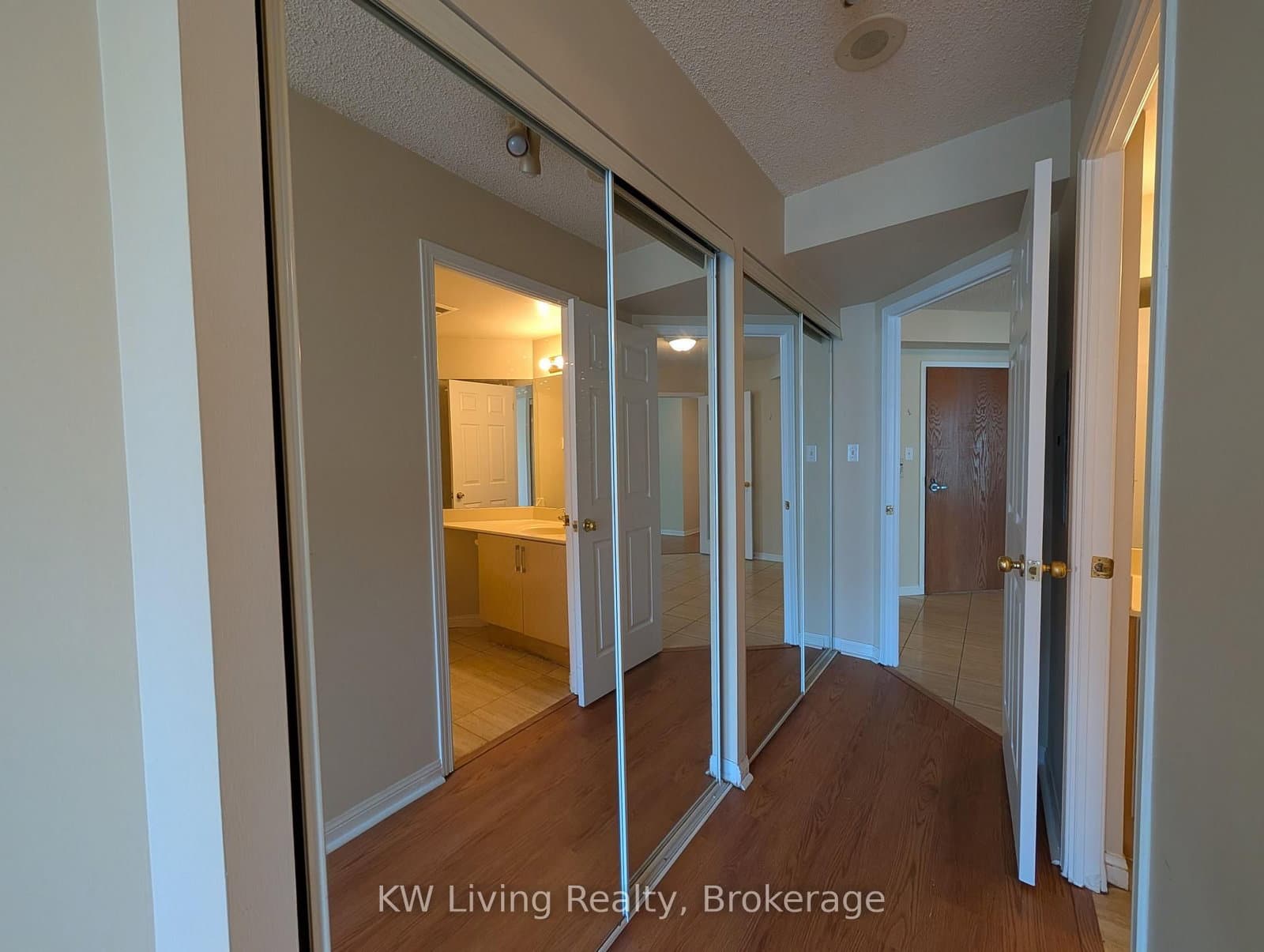 23 Lorraine Drive, Unit 1102 thumbnail 22