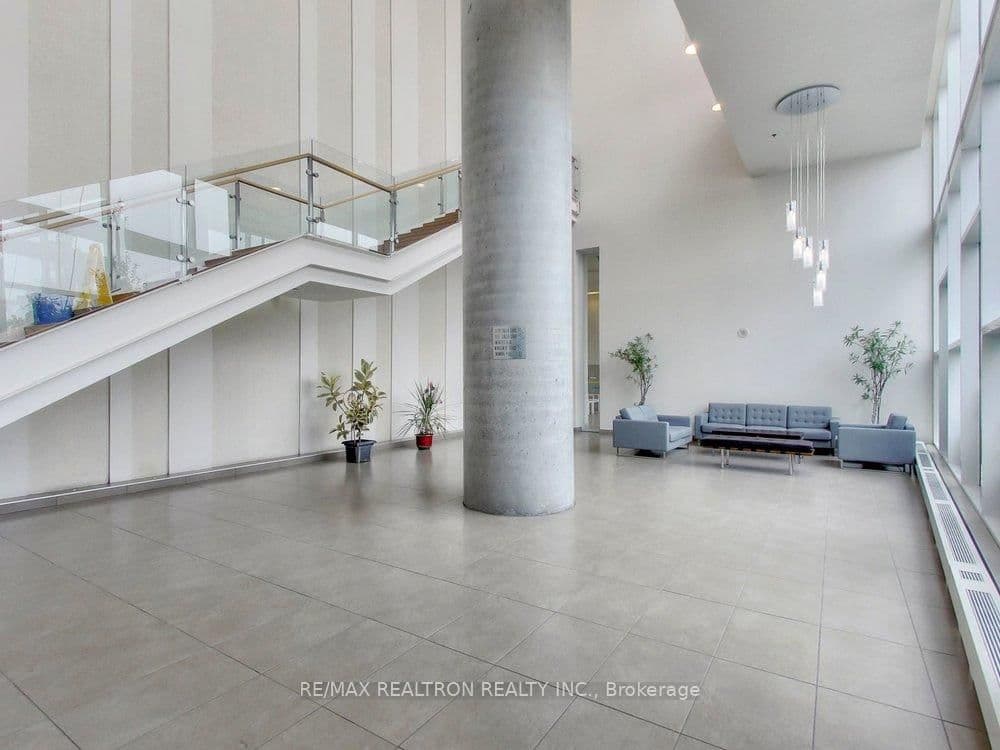 29 Singer Court, Unit 1606 thumbnail 14