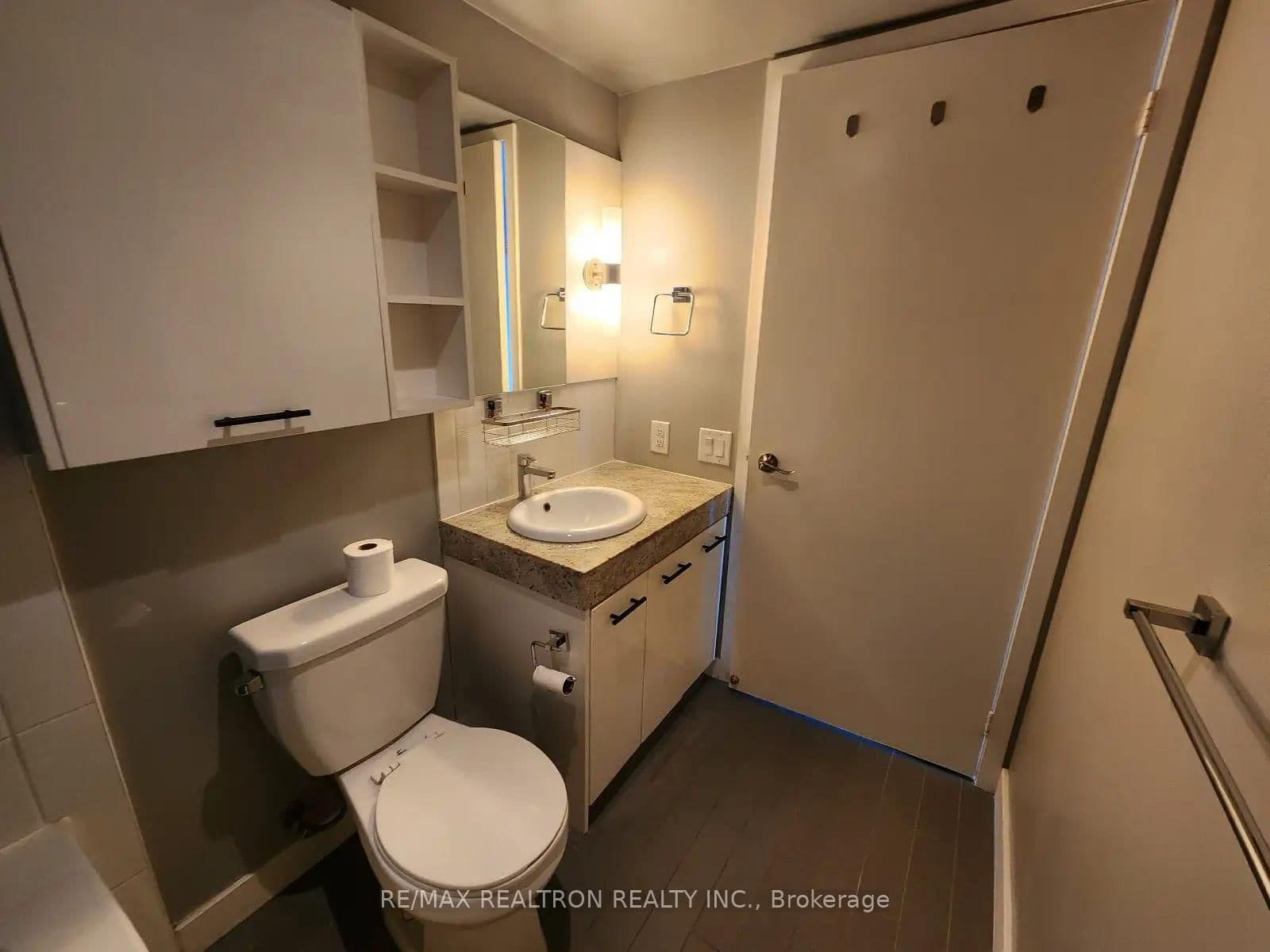 29 Singer Court, Unit 1606 thumbnail 32