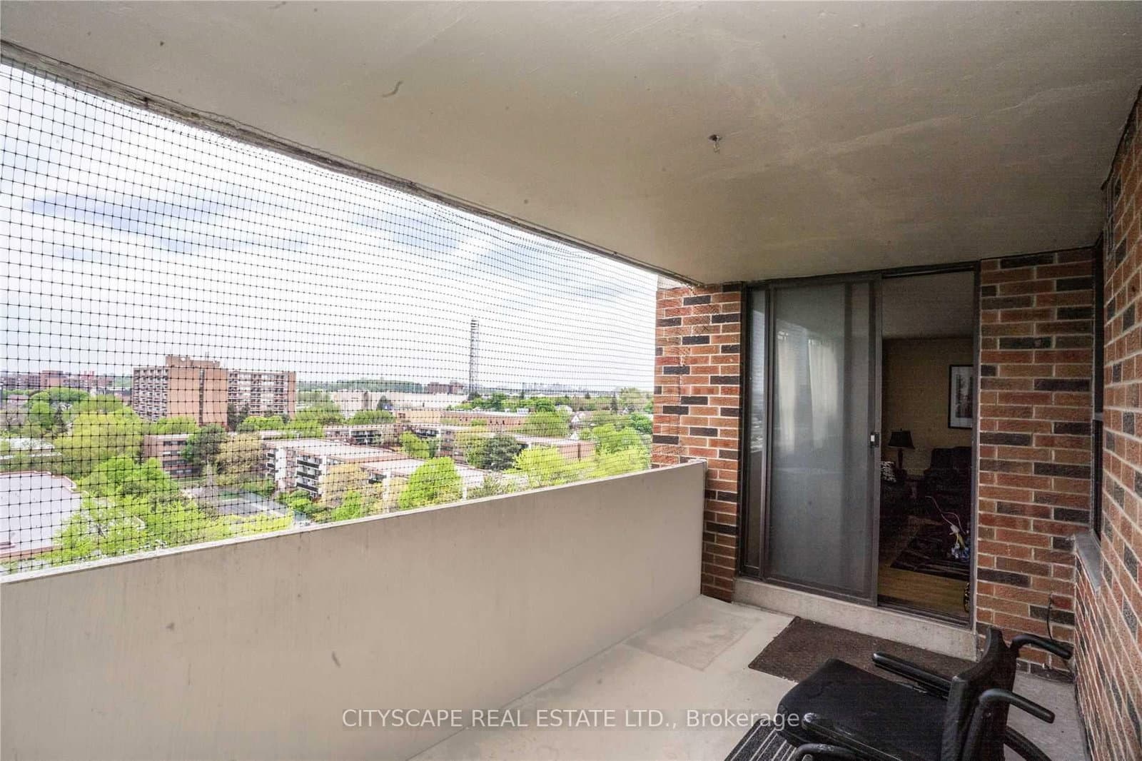 25 Sunrise Avenue, Unit #914 thumbnail 12