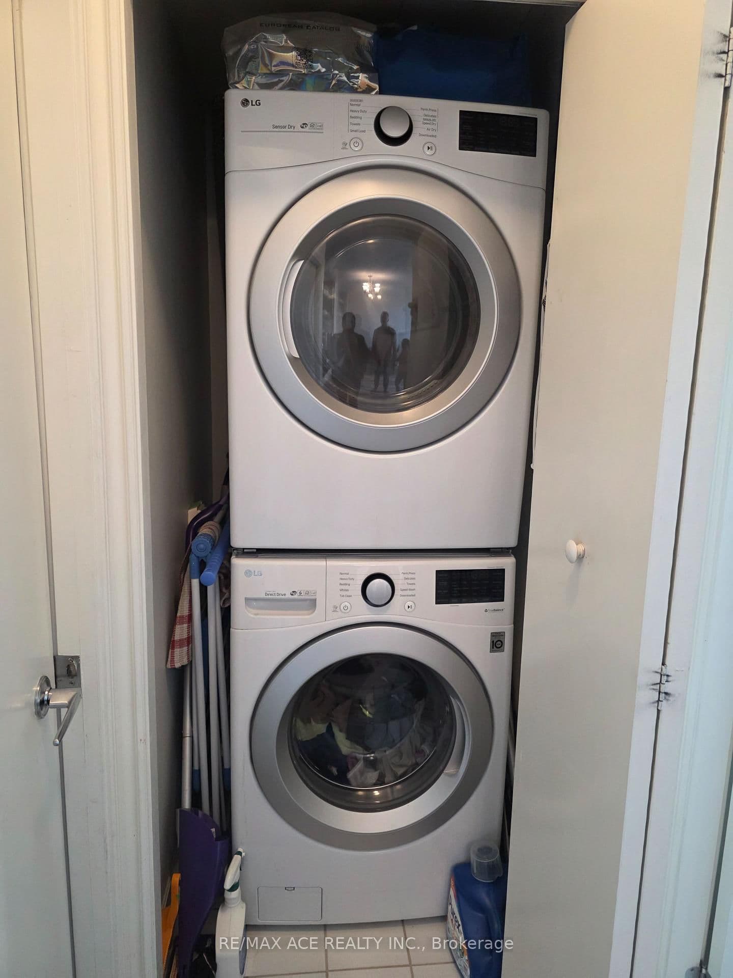 35 Mariner Terrace, Unit 1801 thumbnail 10