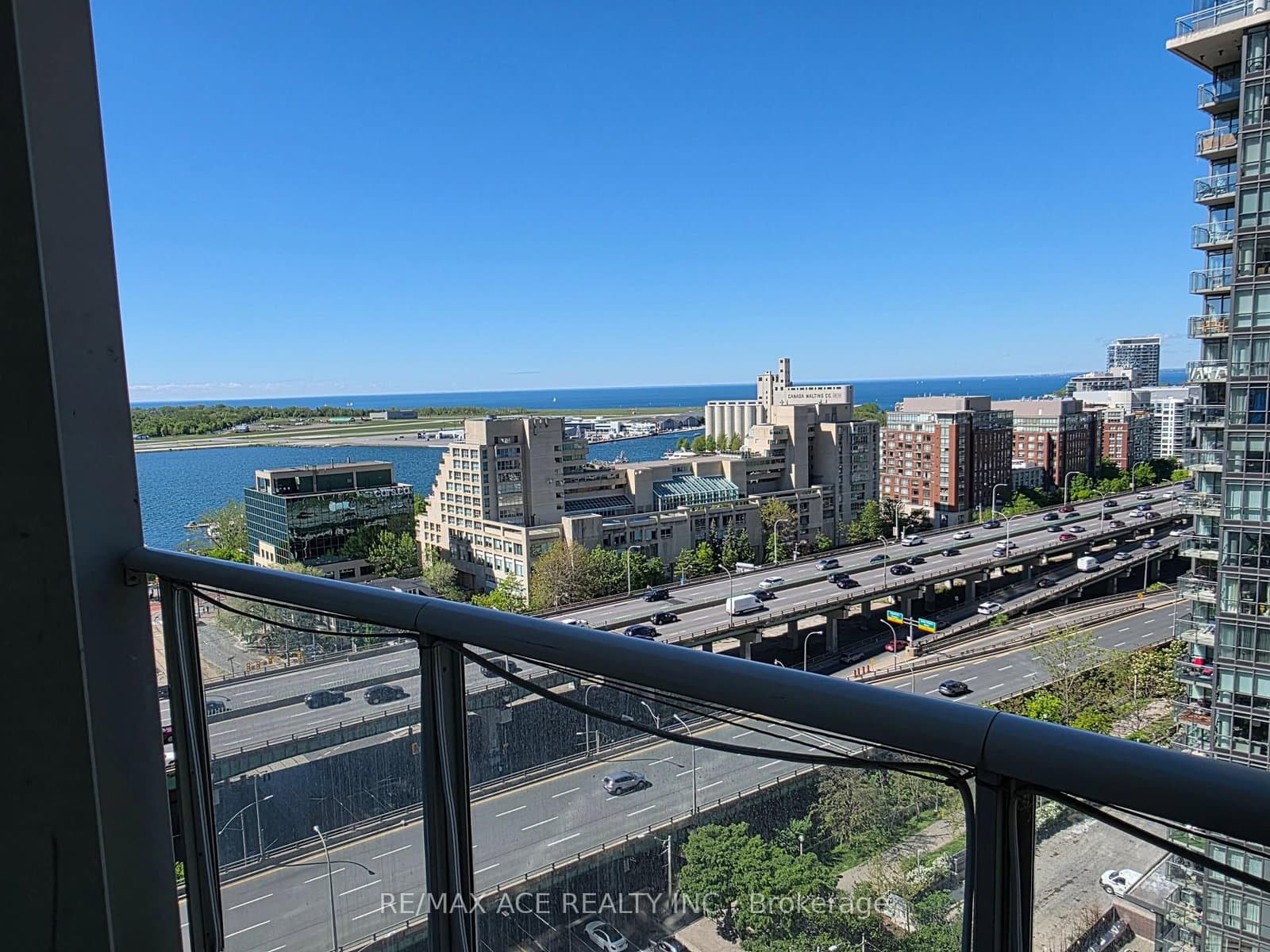 35 Mariner Terrace, Unit 1801 thumbnail 11