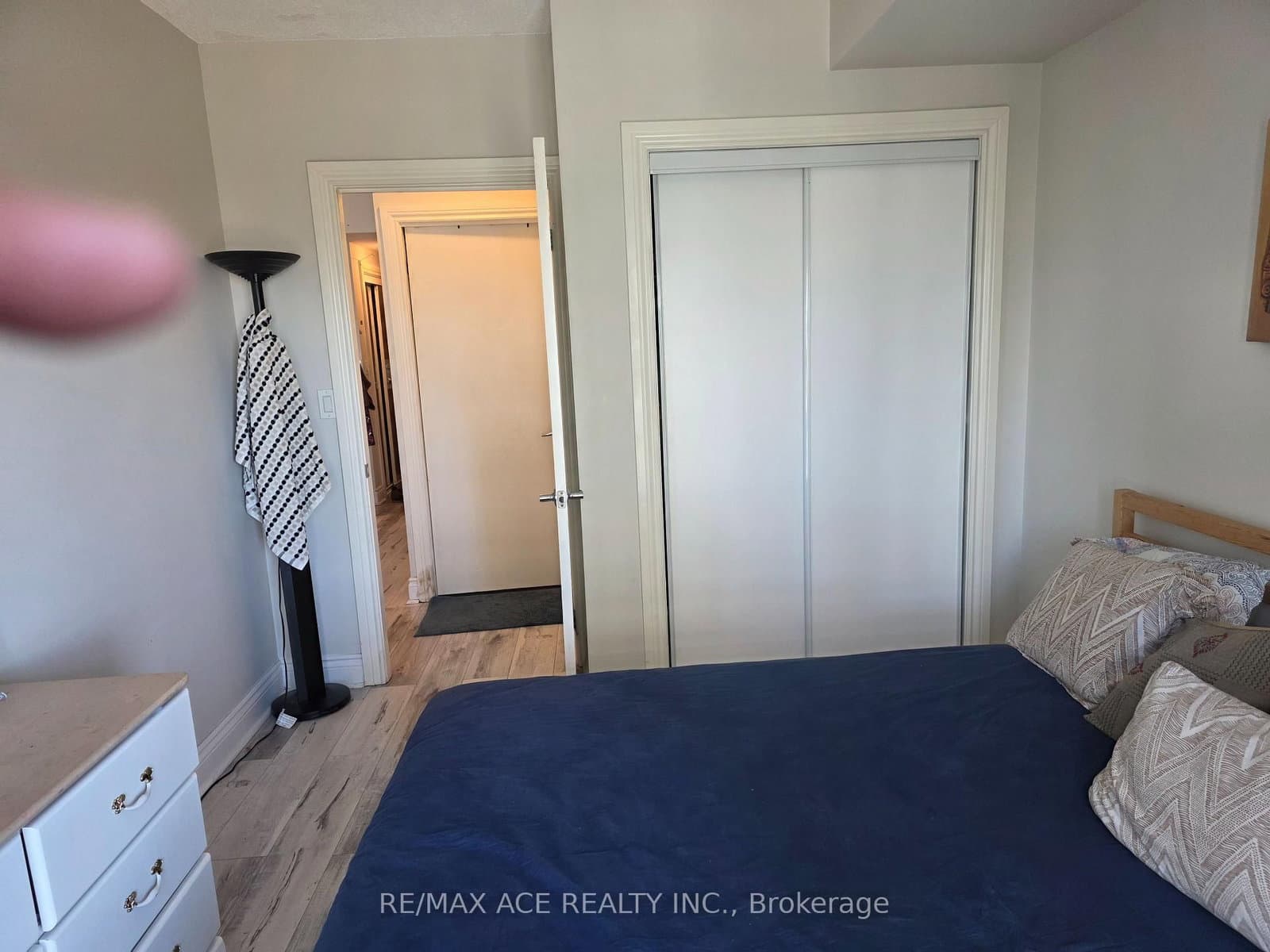 35 Mariner Terrace, Unit 1801 thumbnail 8
