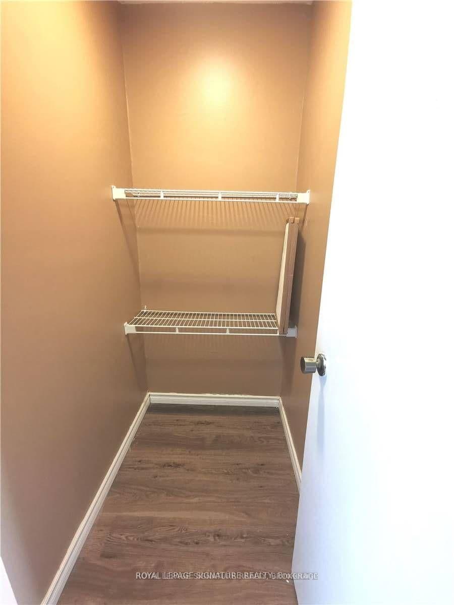 720 Spadina Avenue, Unit 1606 thumbnail 14