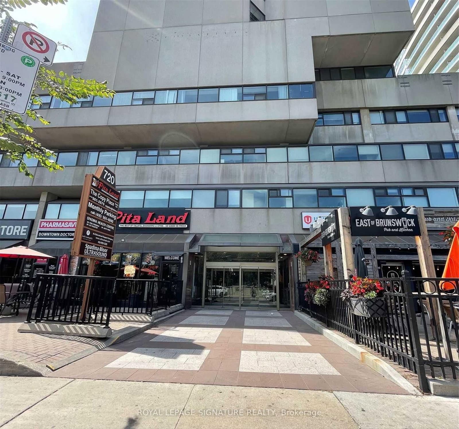 720 Spadina Avenue, Unit 1606 thumbnail 2