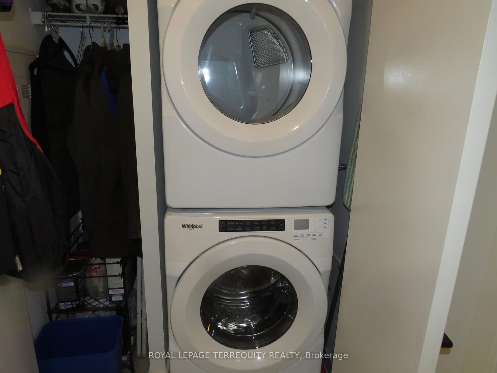 327 King Street W, Unit 805 thumbnail 5