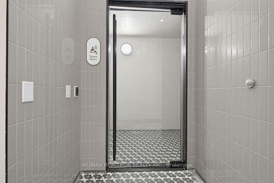 8 Widmer Street, Unit 4303 thumbnail 17