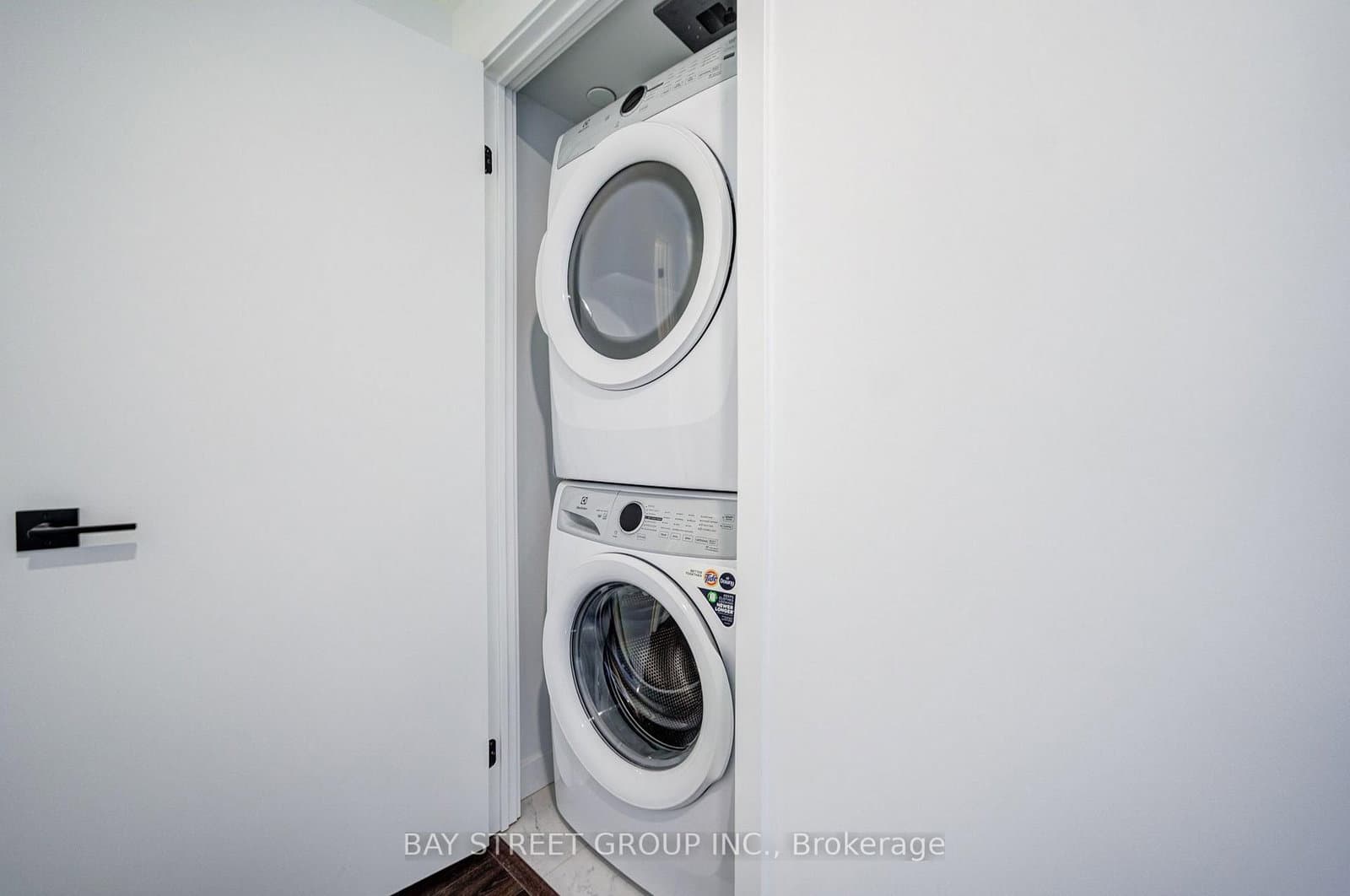 609 Sherbourne Street, Unit 4001 thumbnail 11