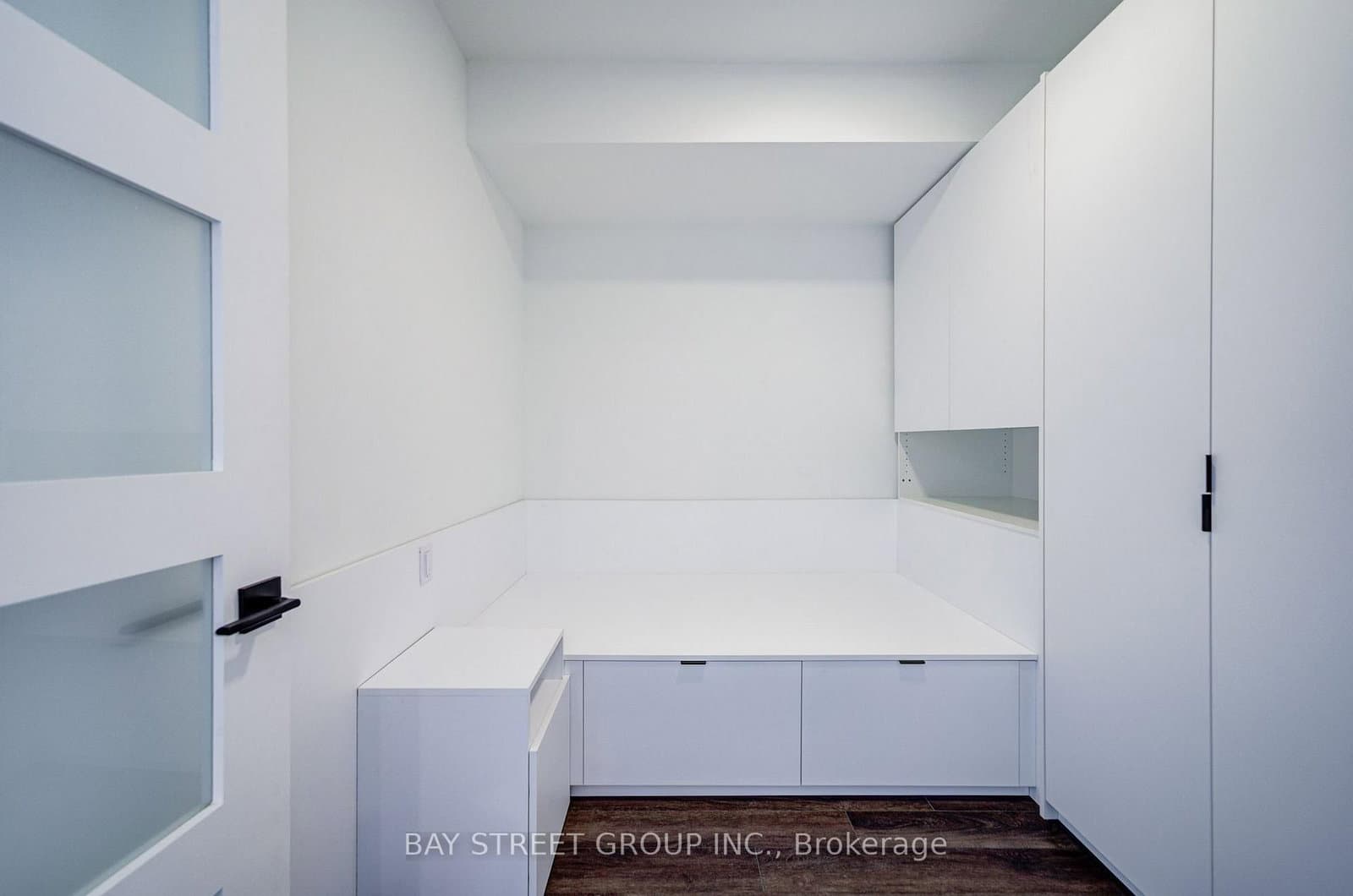 609 Sherbourne Street, Unit 4001 thumbnail 33