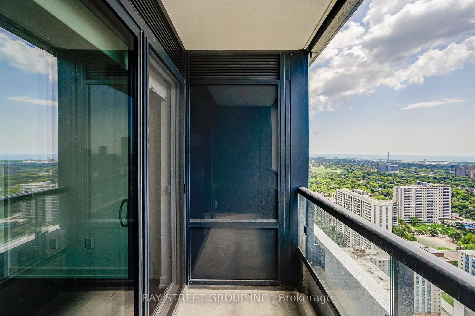 609 Sherbourne Street, Unit 4001 thumbnail 40