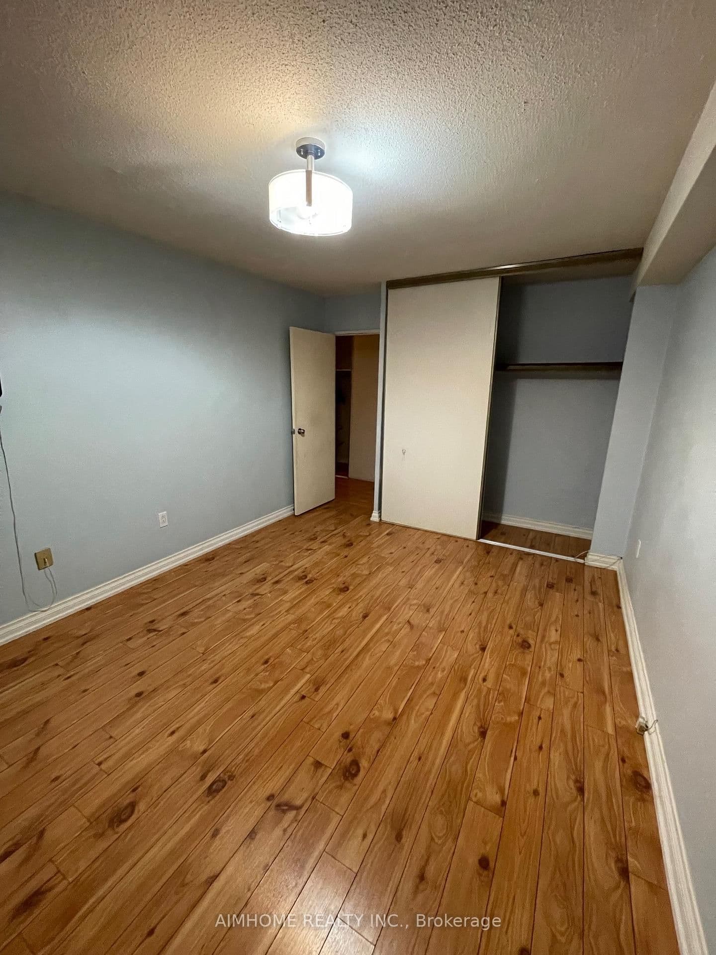 177 Linus Road, Unit 812 thumbnail 6