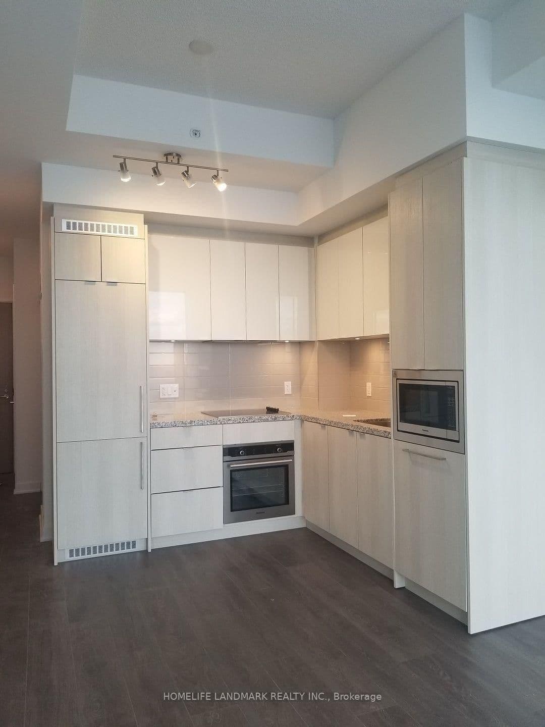 125 Blue Jays Way, Unit 5301 thumbnail 13