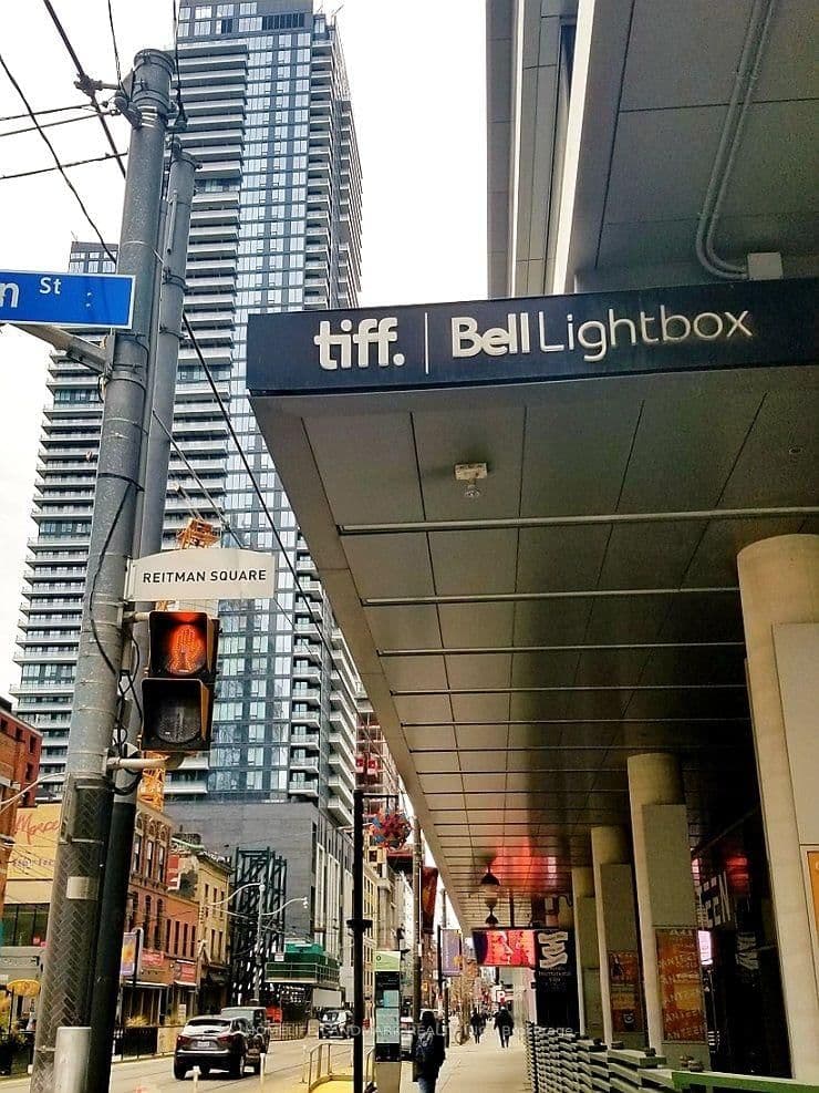125 Blue Jays Way, Unit 5301 thumbnail 24