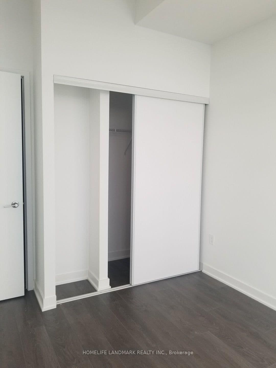 125 Blue Jays Way, Unit 5301 thumbnail 3