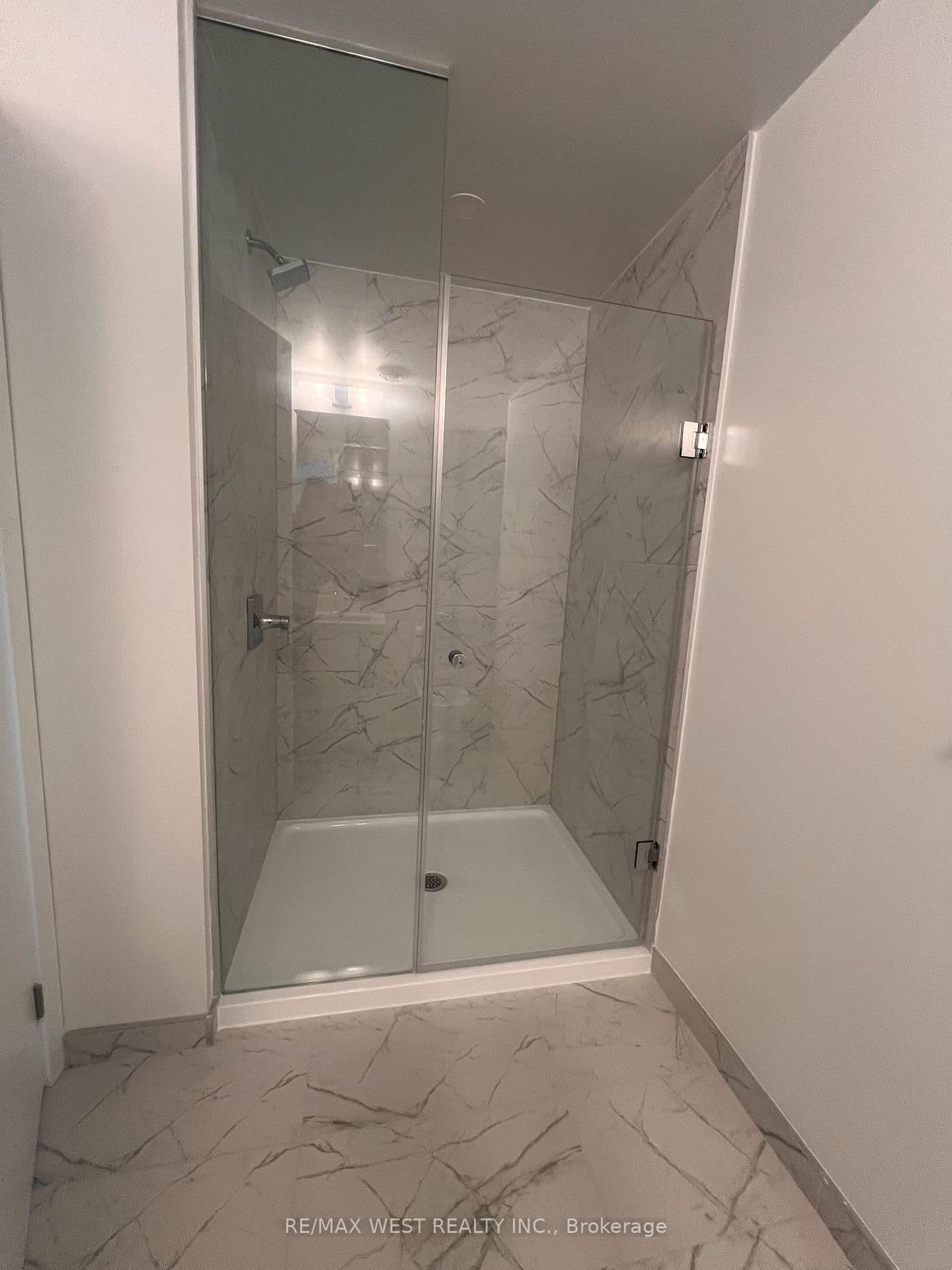 252 Church Street, Unit 4201 thumbnail 6