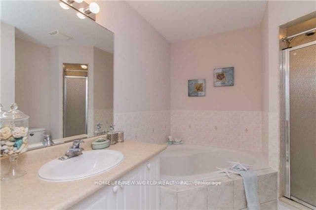 6 Altamont Road, Unit Upper thumbnail 10
