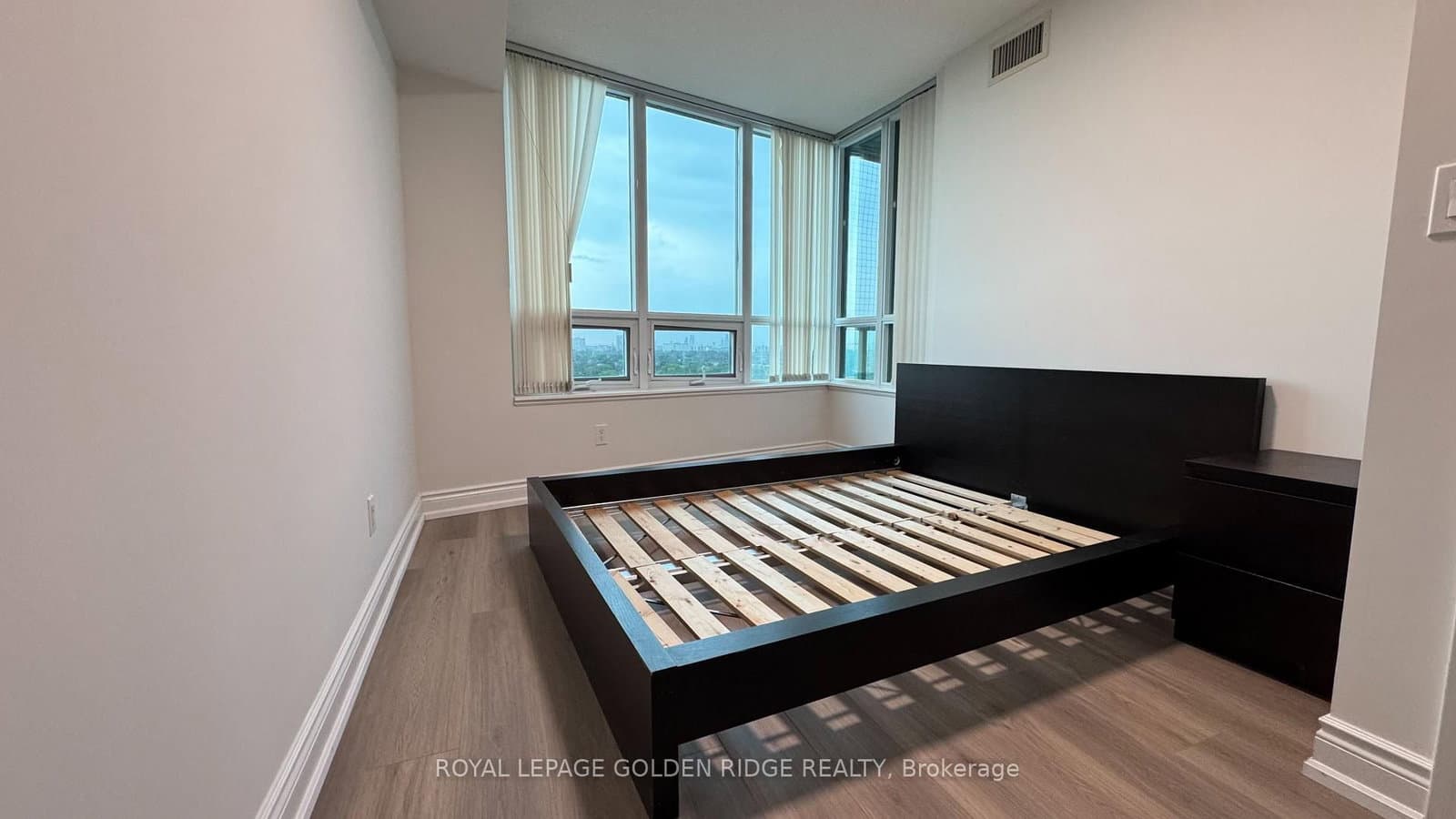 15 Greenview Avenue, Unit 1307 thumbnail 8
