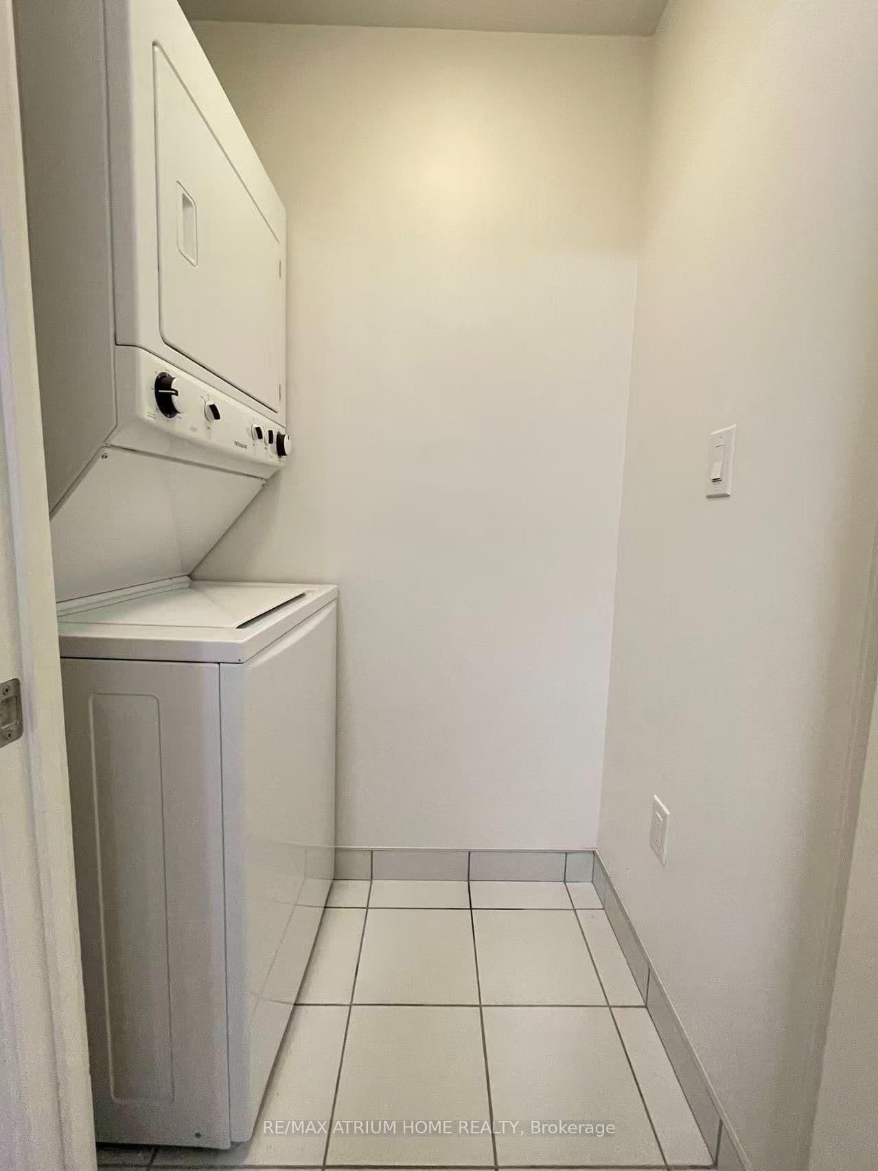 62 Forest Manor Road, Unit 806 thumbnail 7