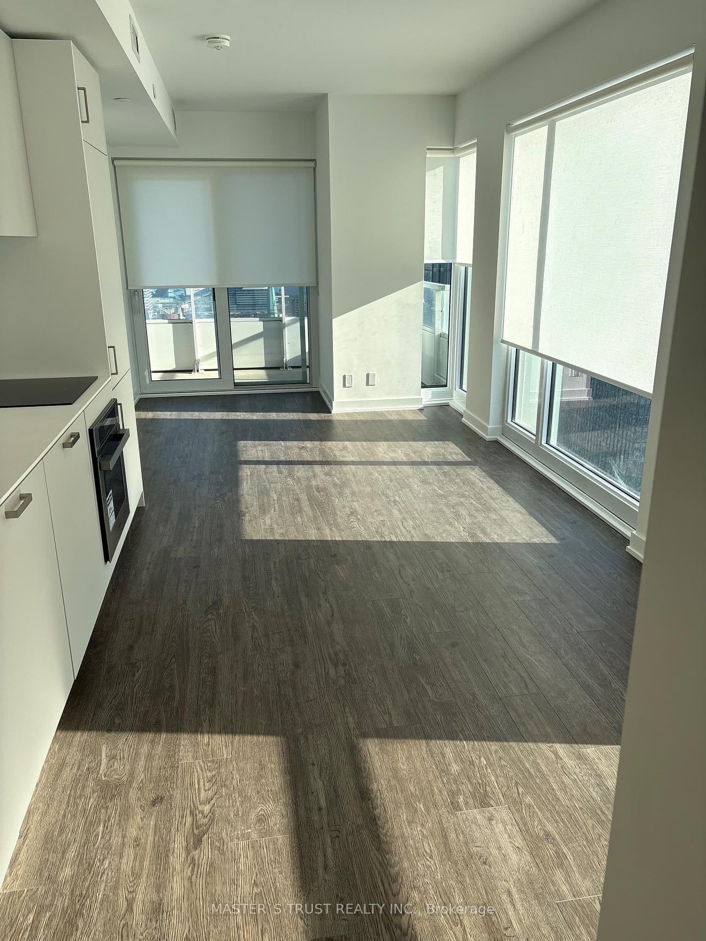 88 Queen Street E, Unit 3110