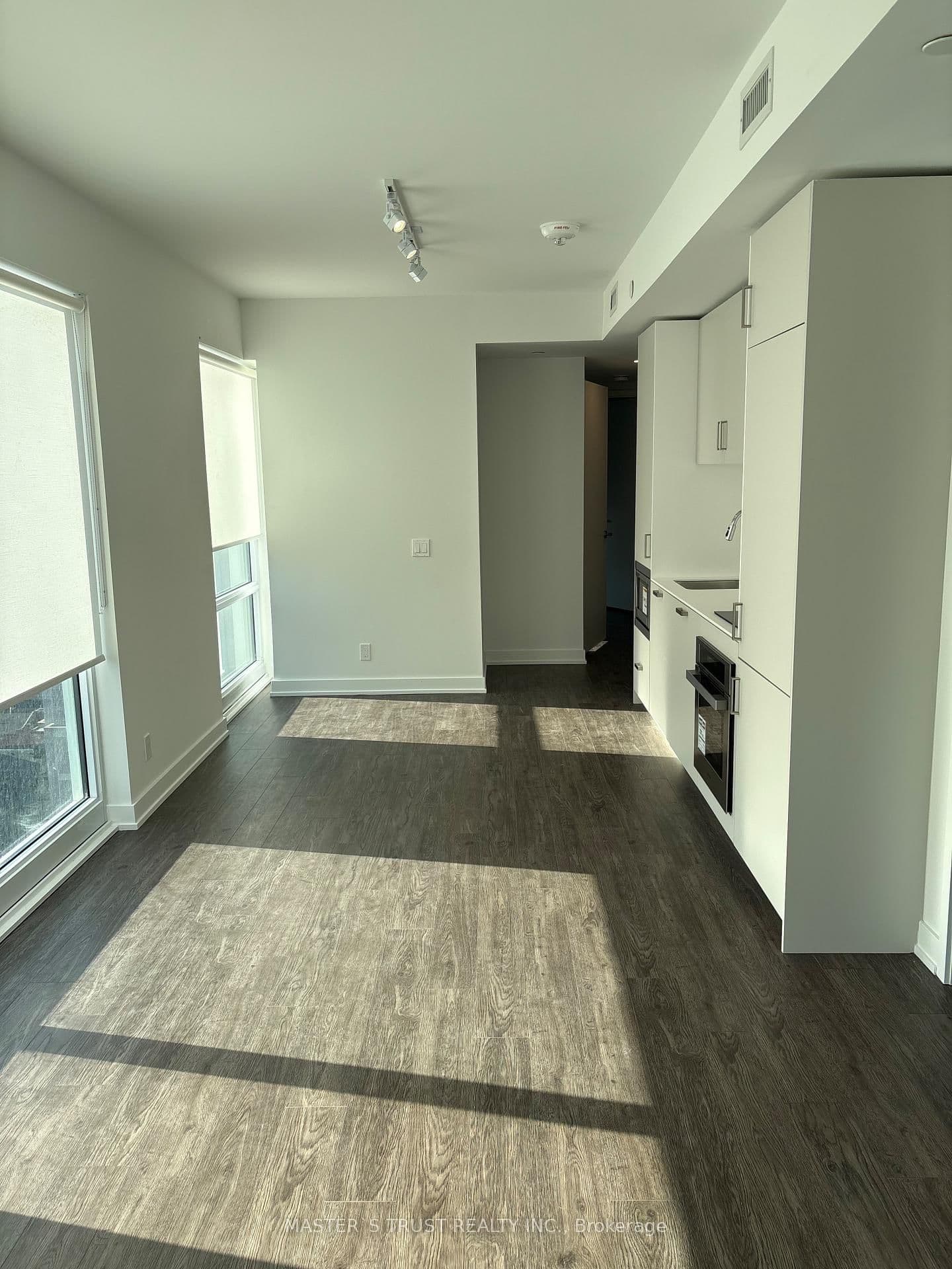 88 Queen Street E, Unit 3110 thumbnail 3
